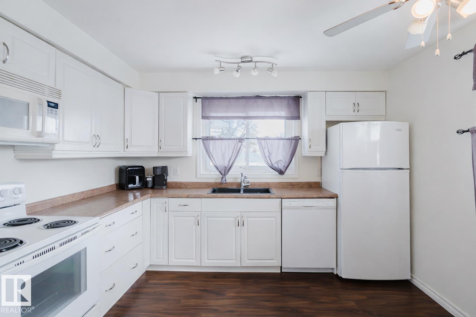 Photo 11 at 6707 149a Avenue NW, Kilkenny, Edmonton