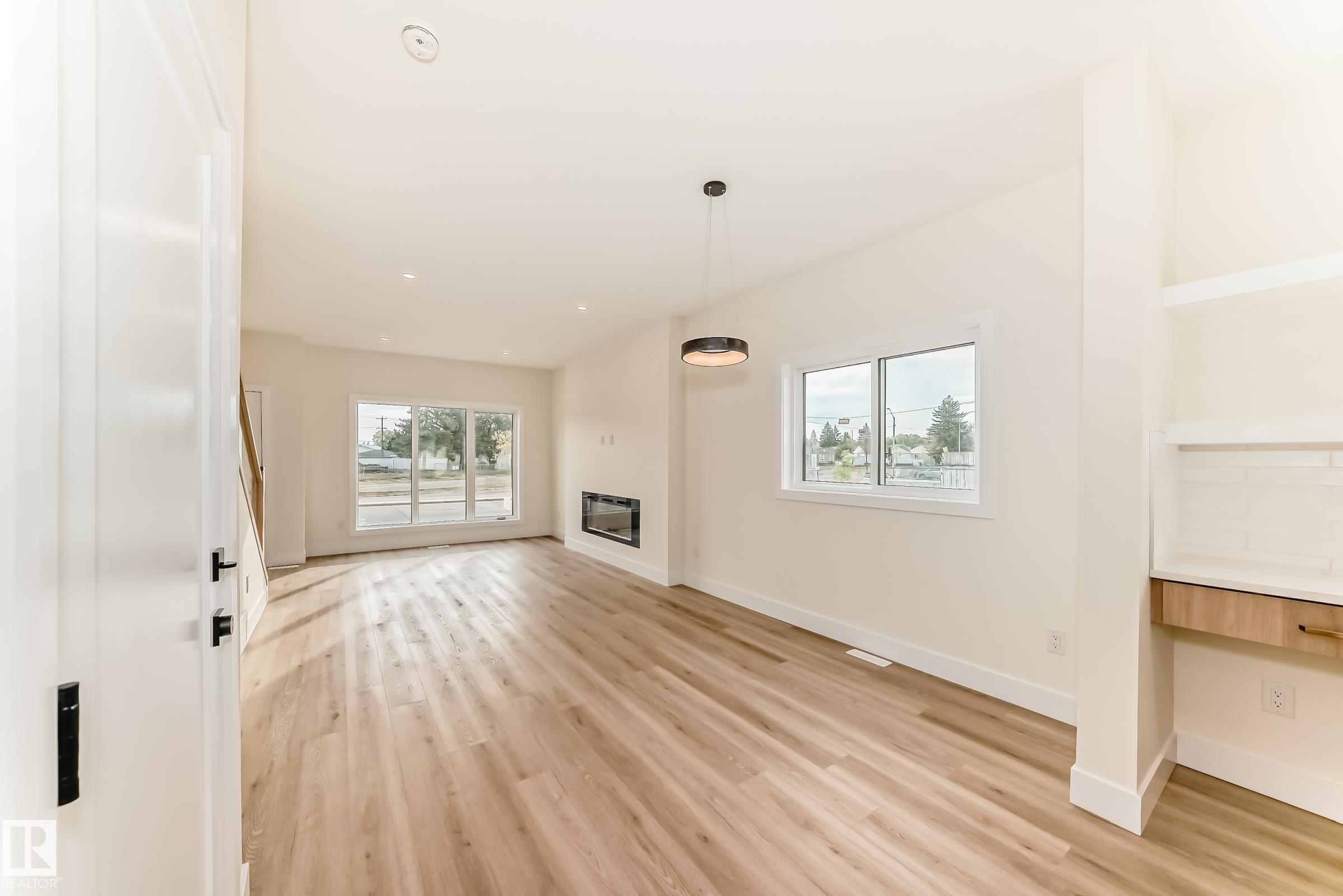 Photo 21 at 10718 149 Street NW, High Park, Edmonton