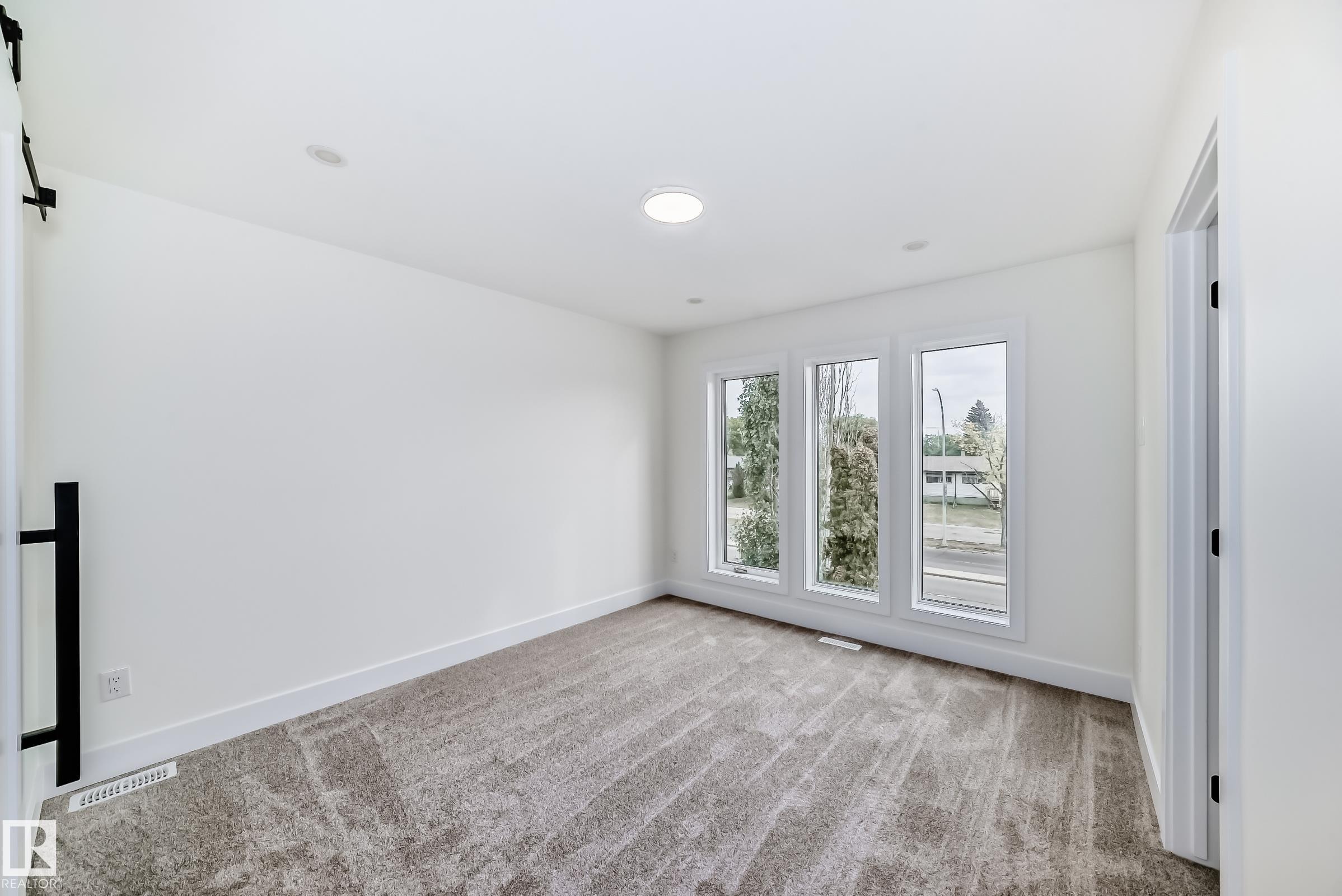 Photo 23 at 10720 149 Street NW, High Park, Edmonton