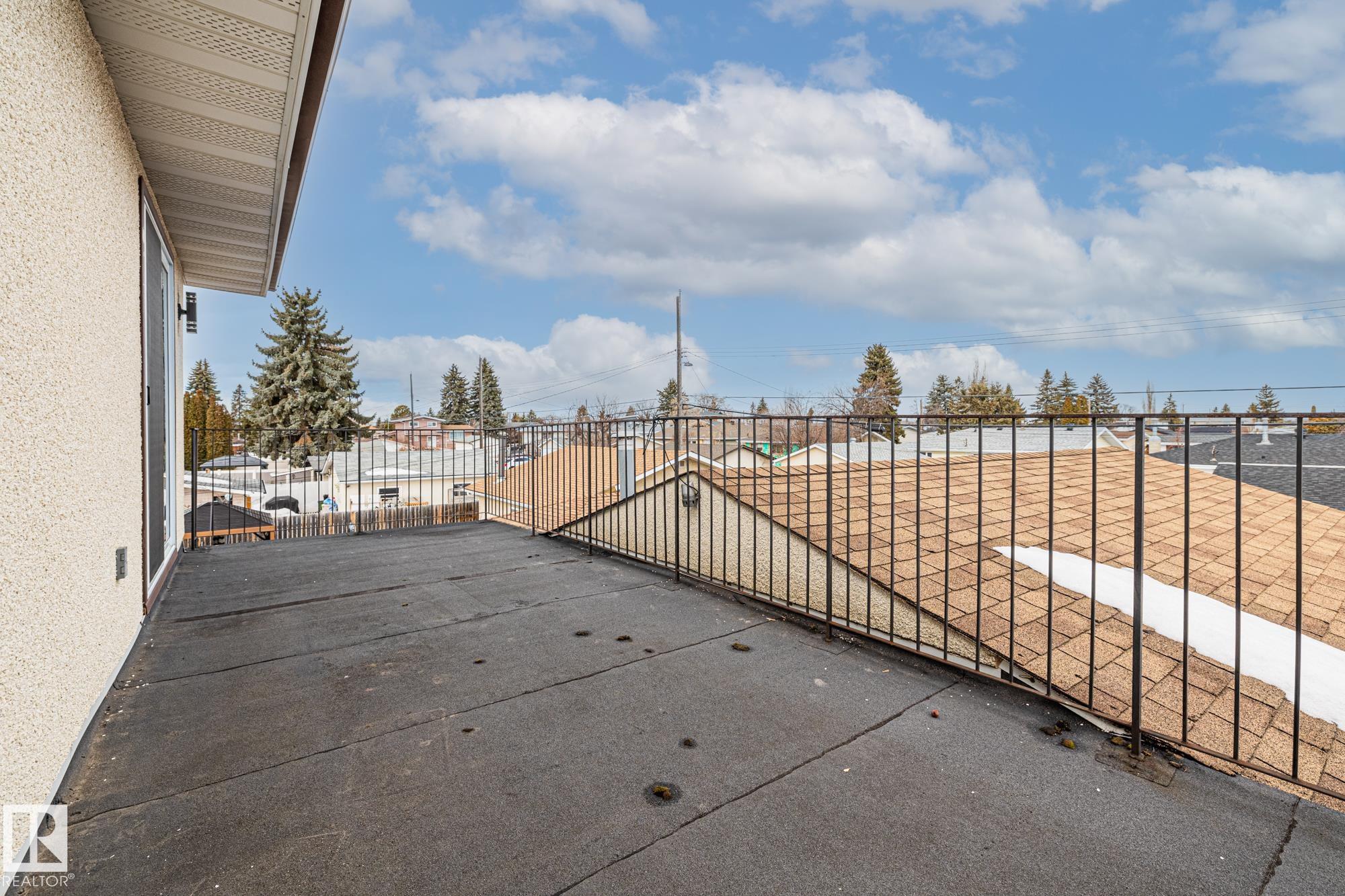 Photo 26 at 8812 135 Avenue NW, Glengarry, Edmonton