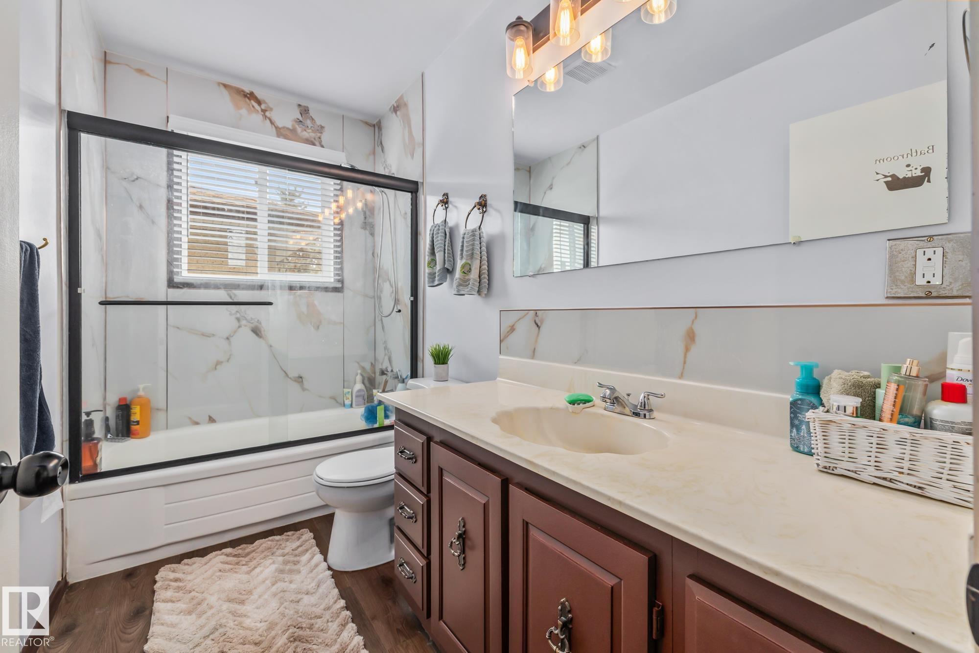 Photo 30 at 8812 135 Avenue NW, Glengarry, Edmonton