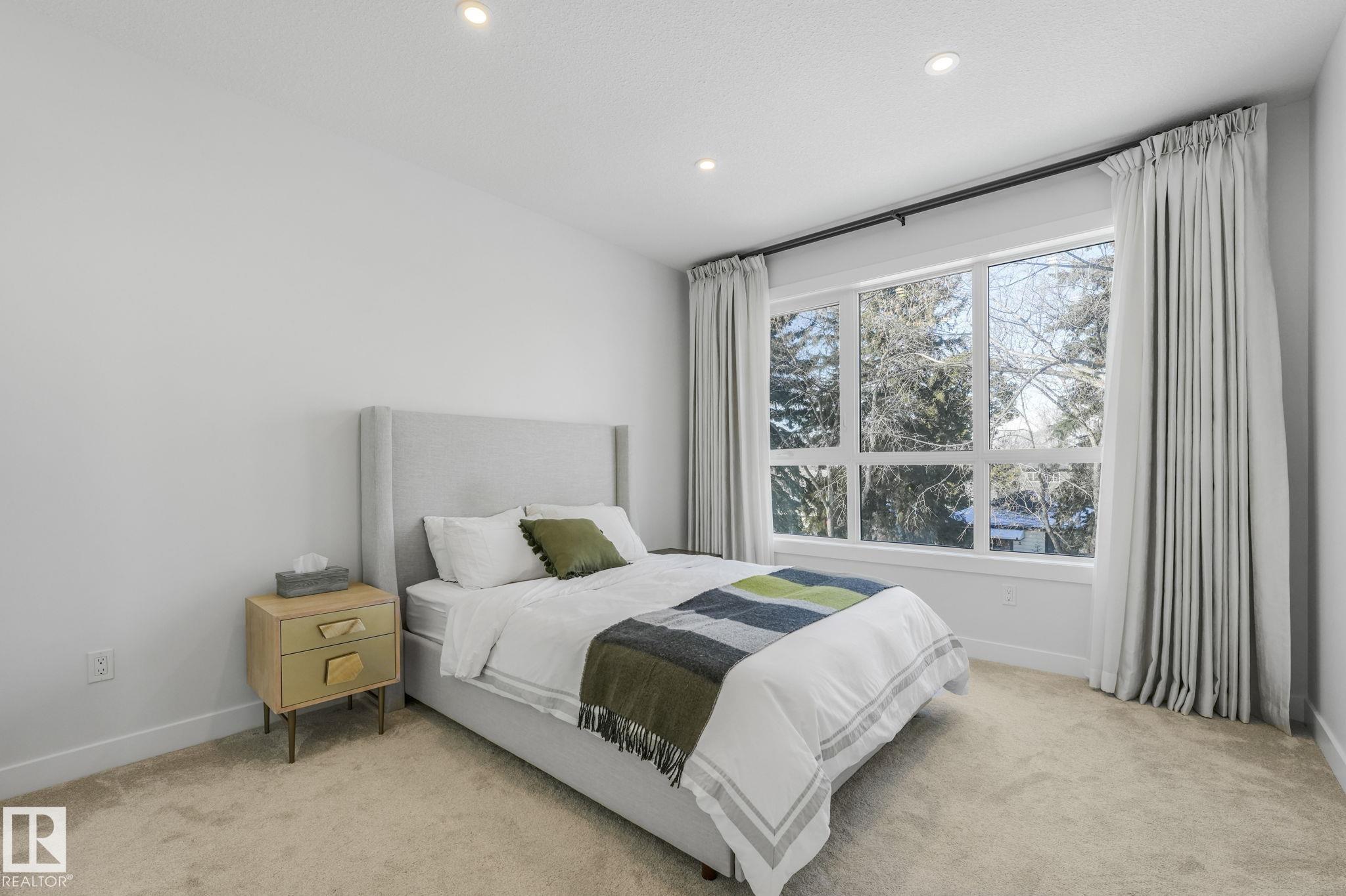 Photo 25 at 8319 80 Avenue NW, King Edward Park, Edmonton