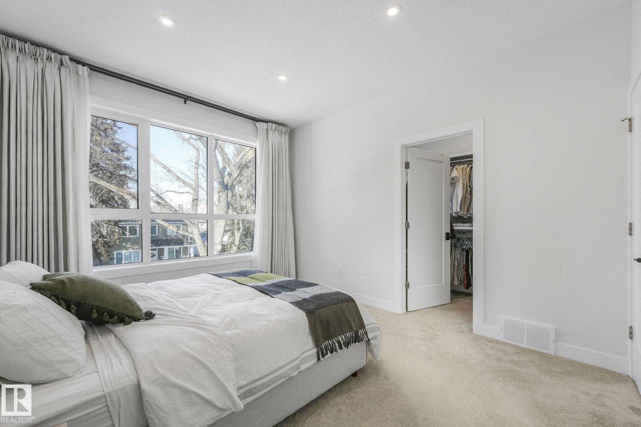 Photo 26 at 8319 80 Avenue NW, King Edward Park, Edmonton