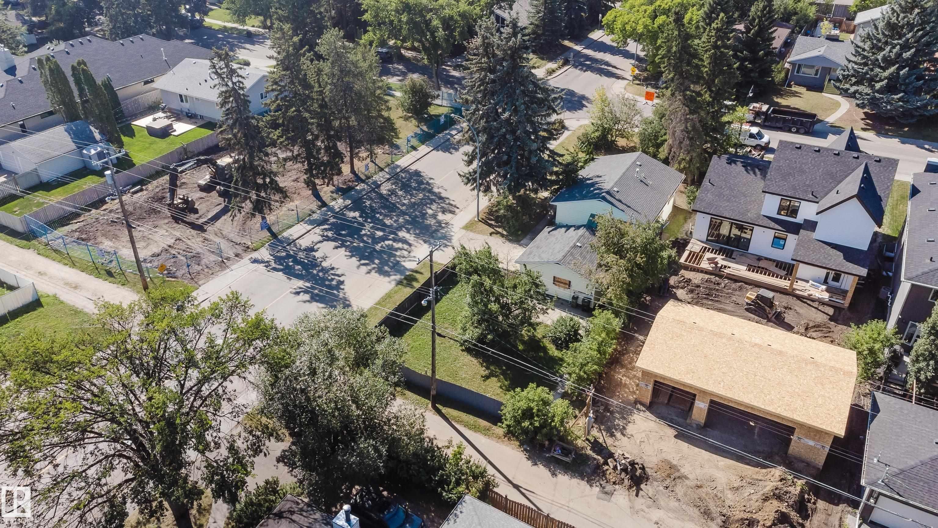 Photo 20 at 14632 95 Avenue NW, Crestwood, Edmonton