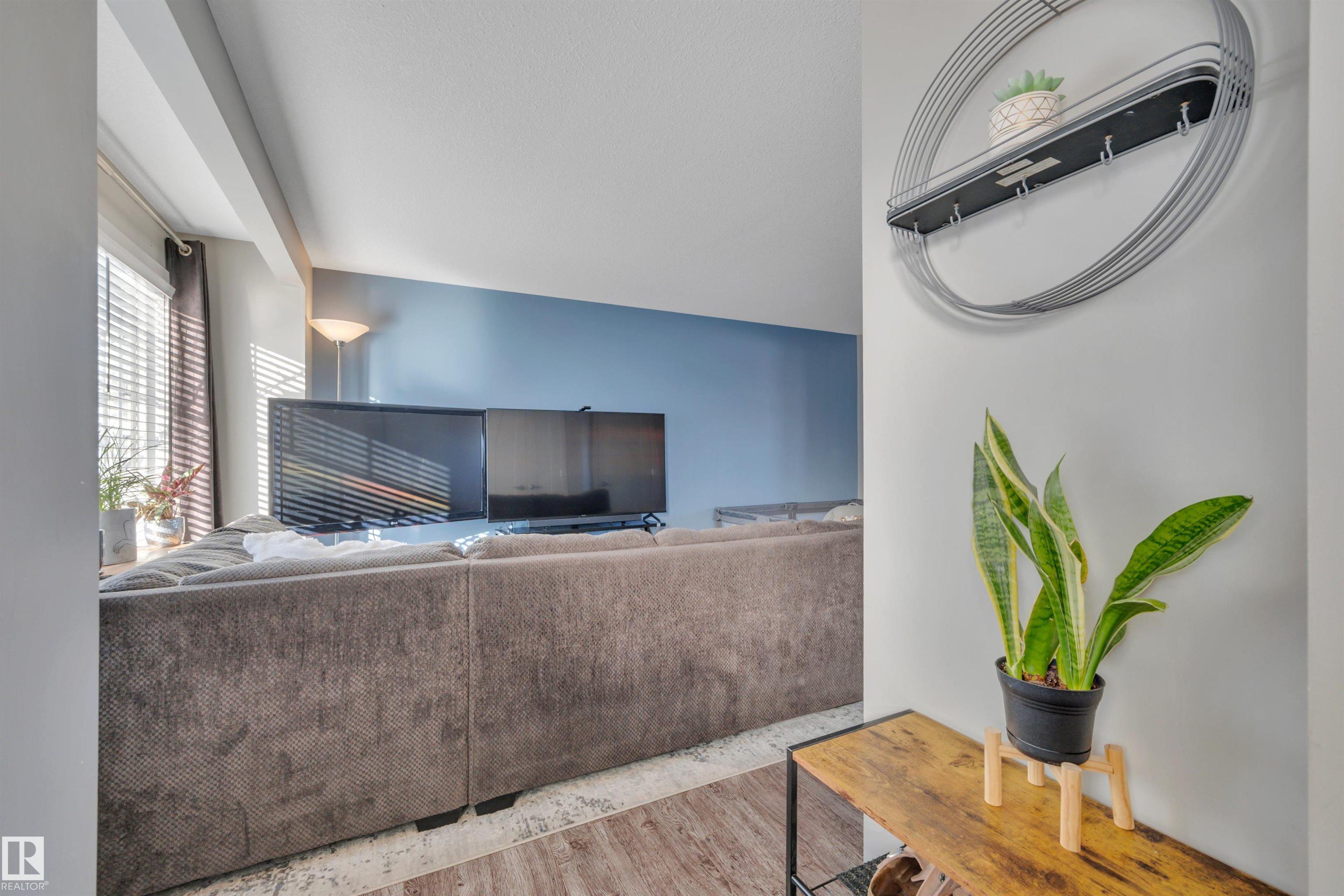 Picture for #4 5203 149 AV NW