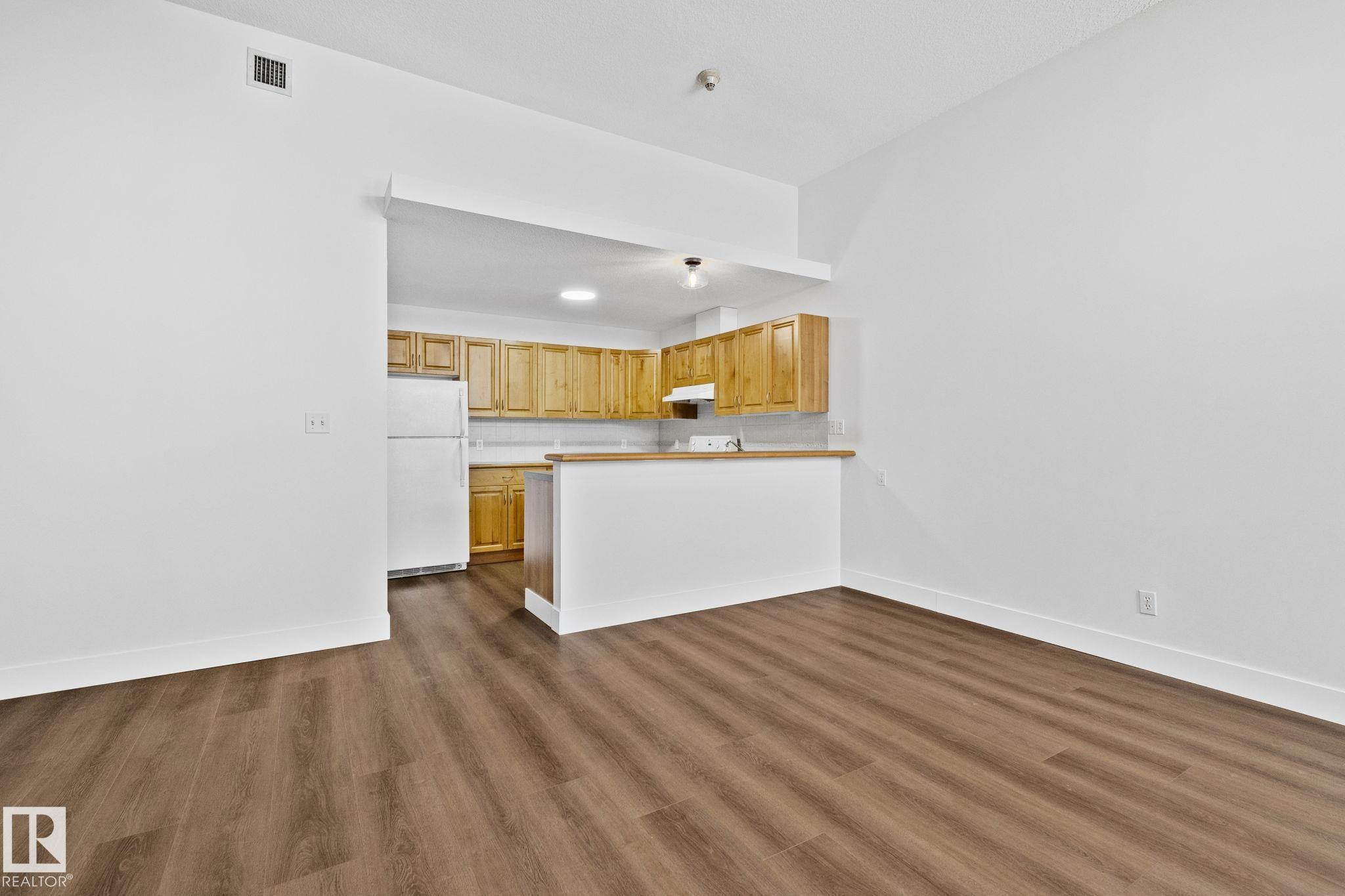 Photo 12 at 116 - 11033 127 Street NW, Westmount, Edmonton