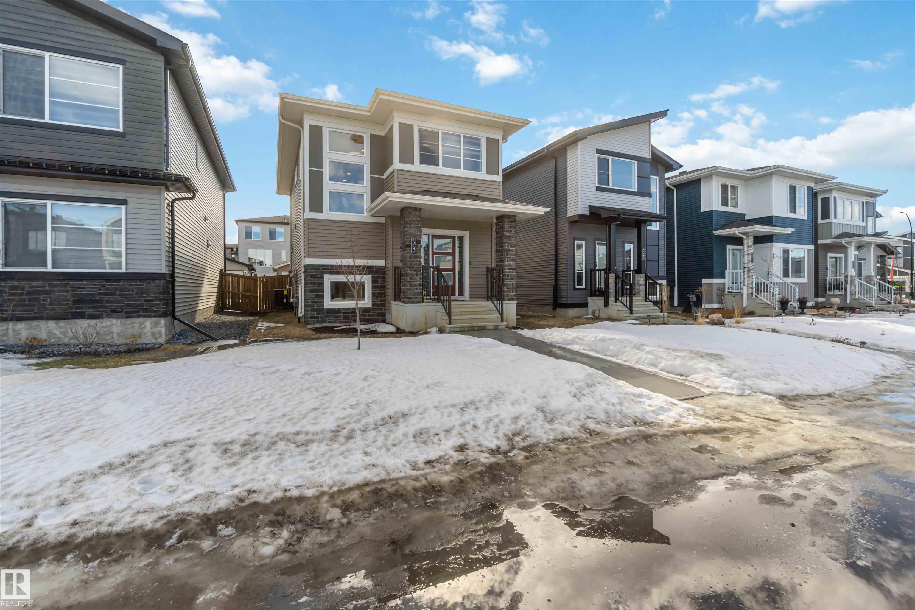 Photo 2 at 29 Gambel Loop, Greenbury, Spruce Grove