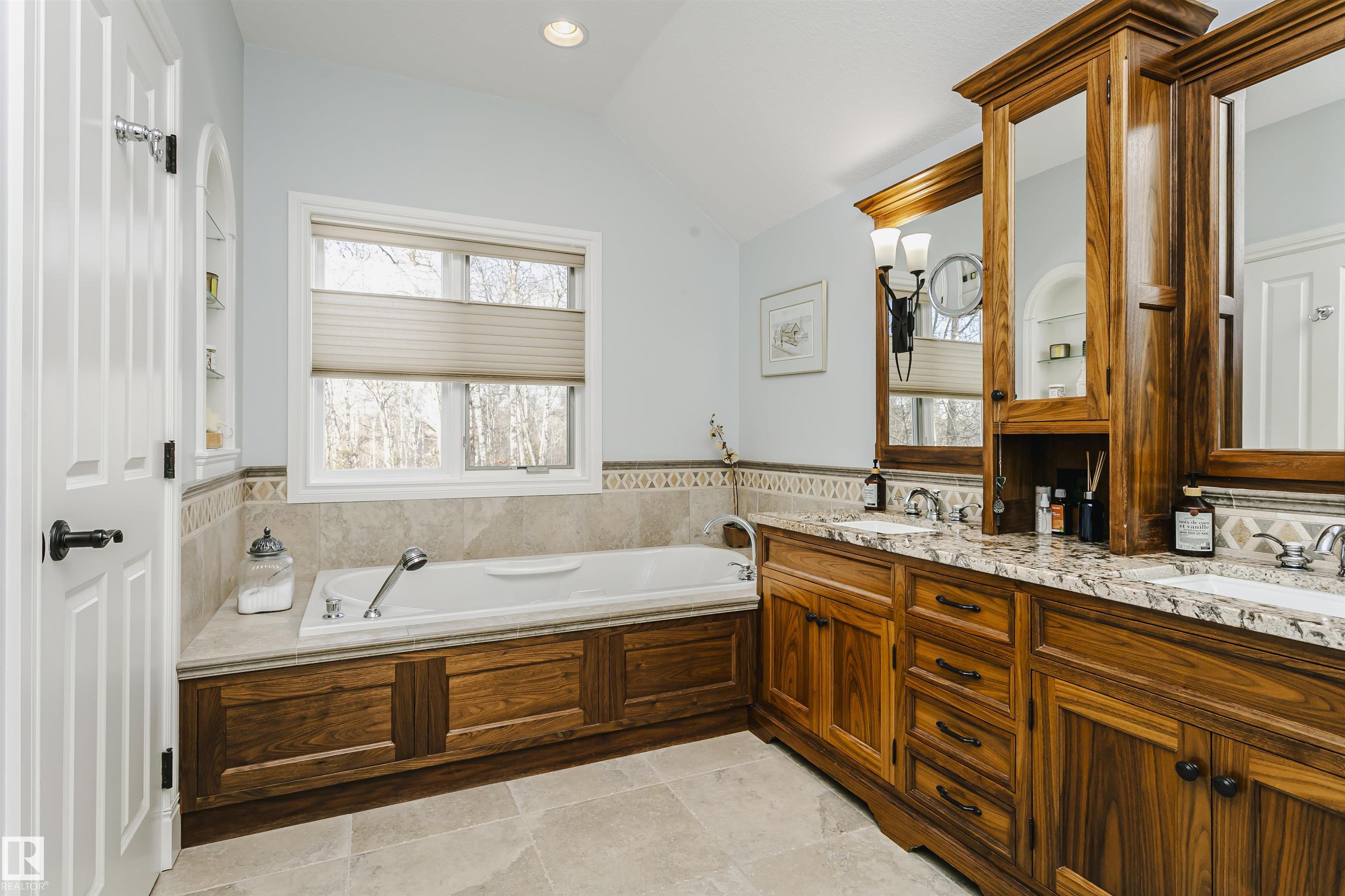 Photo 31 at 19 51222 Rge Rd 260, Winterridge Estates, Rural Parkland County