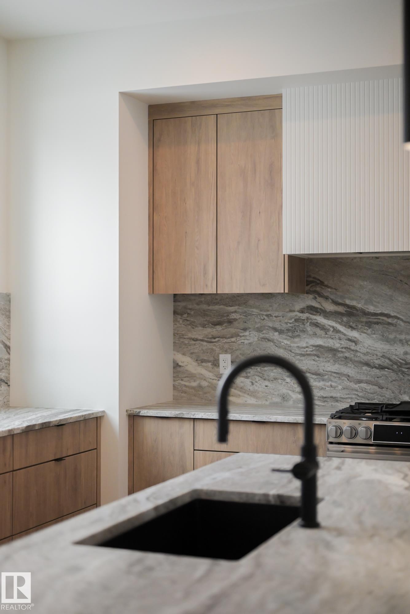 Photo 11 at 9140 74 Avenue NW, Ritchie, Edmonton