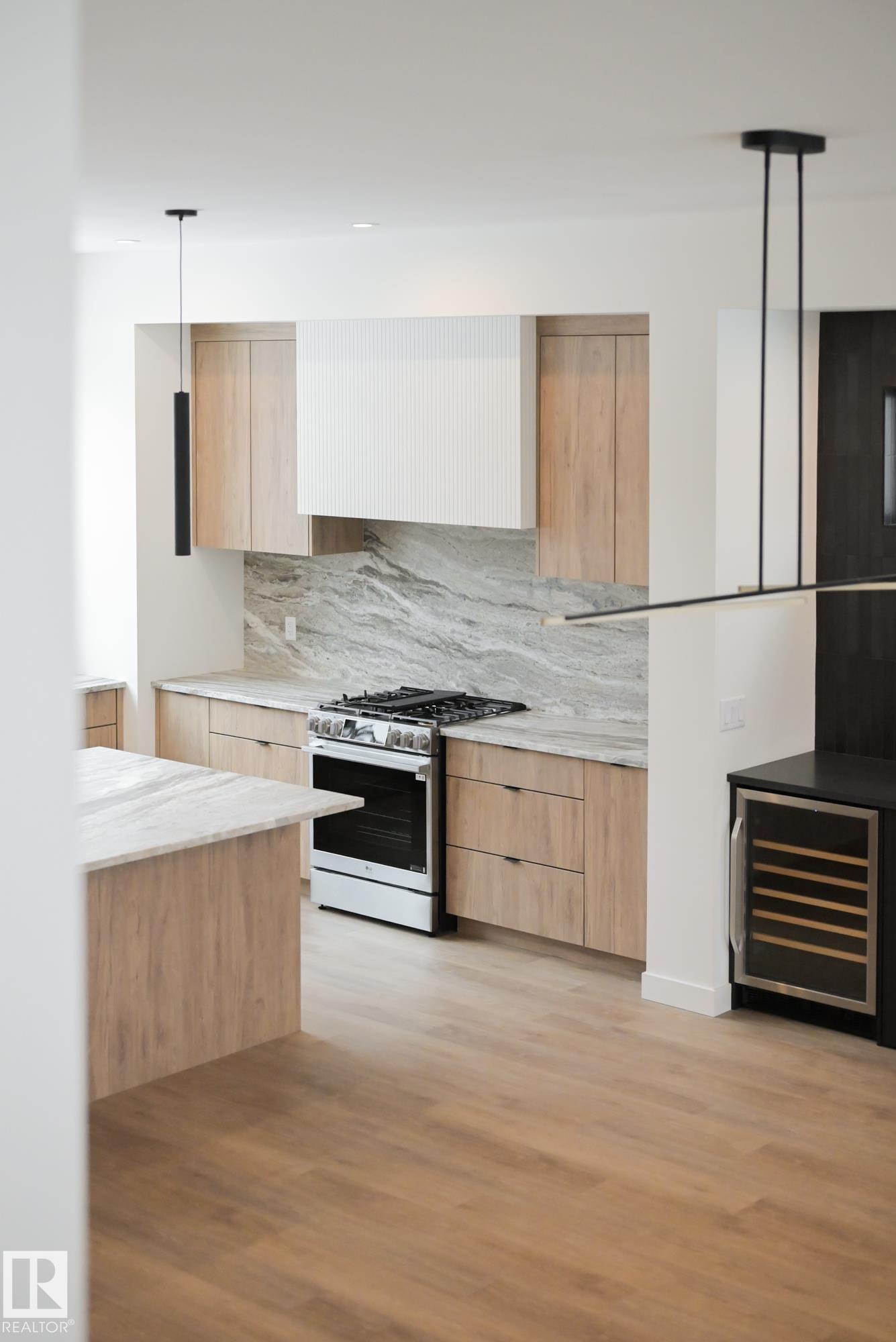 Photo 13 at 9140 74 Avenue NW, Ritchie, Edmonton