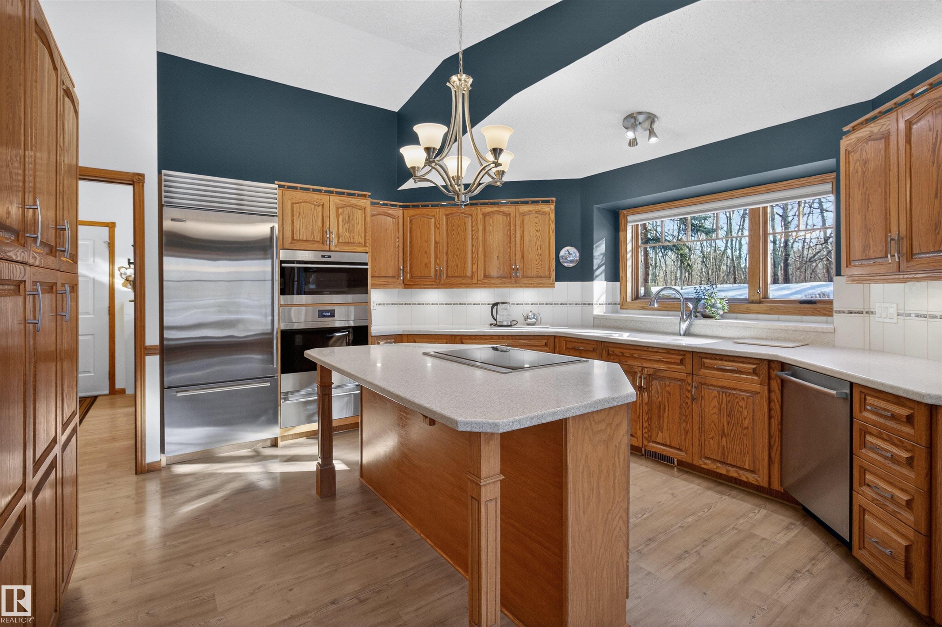 337 - 23248 Twp Road 522, South Chrenek Acres, Rural Strathcona County