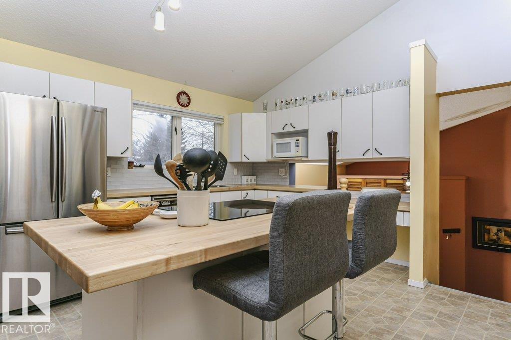 Photo 5 at 15004 103 Avenue NW, Canora, Edmonton