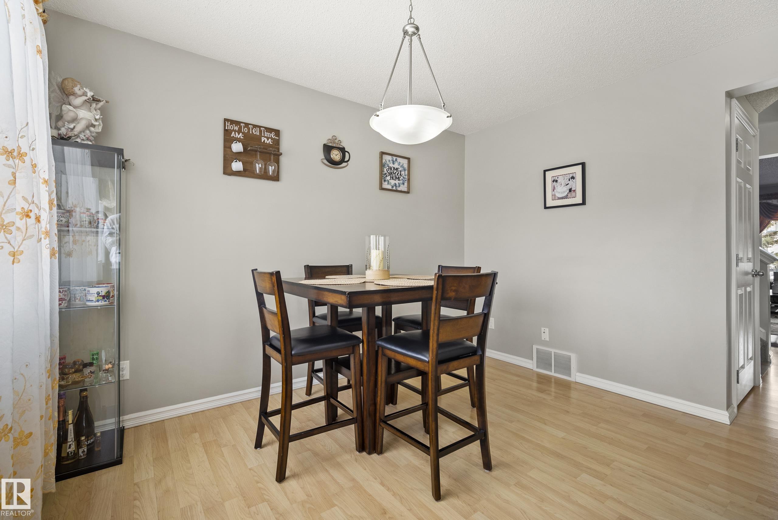 Photo 22 at 21352 90 Avenue NW, Suder Greens, Edmonton