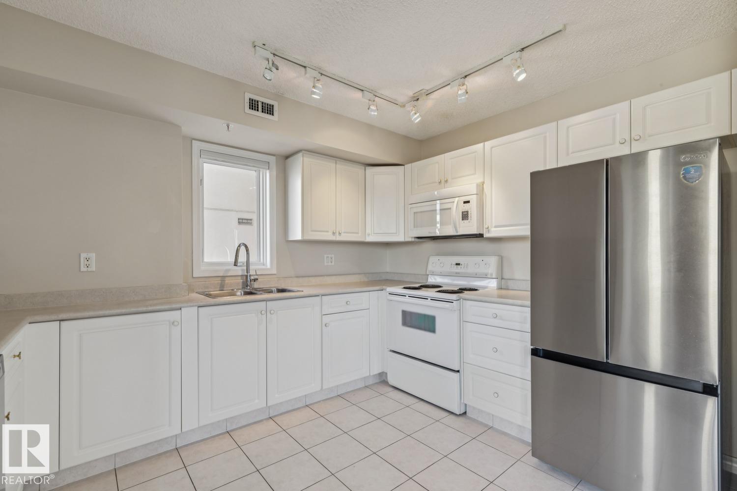 Photo 15 at 605 - 9741 110 Street NW, Wîhkwêntôwin, Edmonton