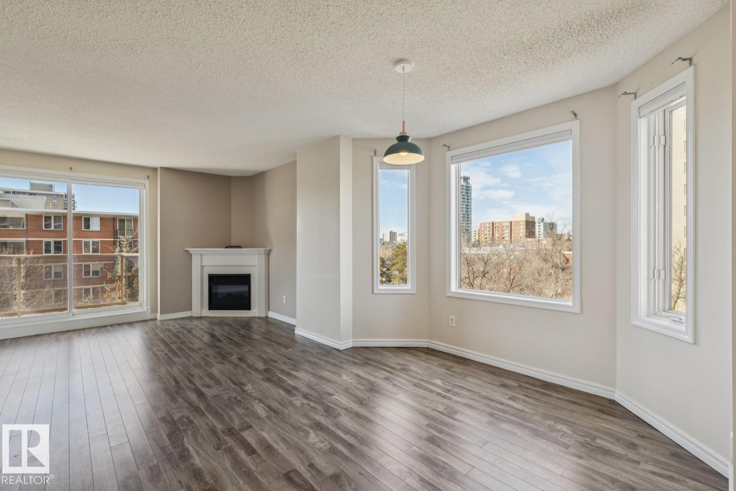 Photo 5 at 605 - 9741 110 Street NW, Wîhkwêntôwin, Edmonton