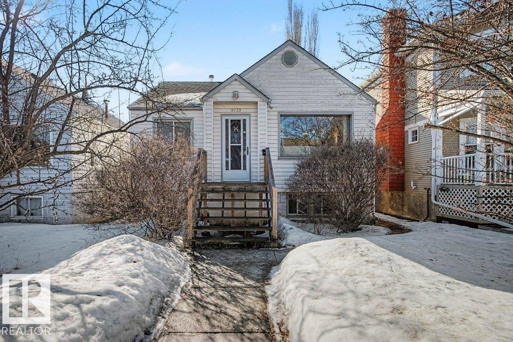 9739 85 Avenue NW, Strathcona, Edmonton 2