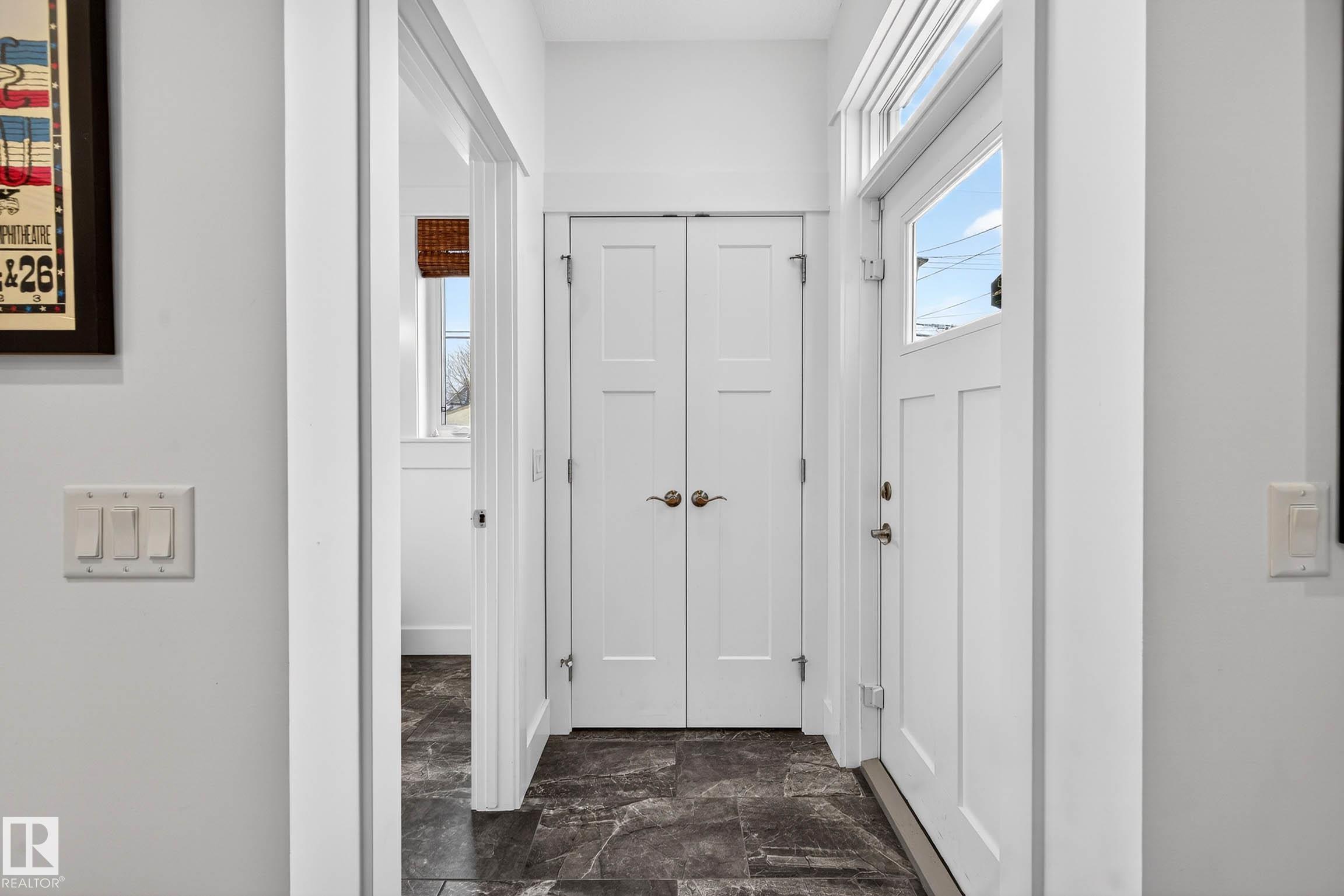 Photo 22 at 9738 75 Avenue NW, Ritchie, Edmonton