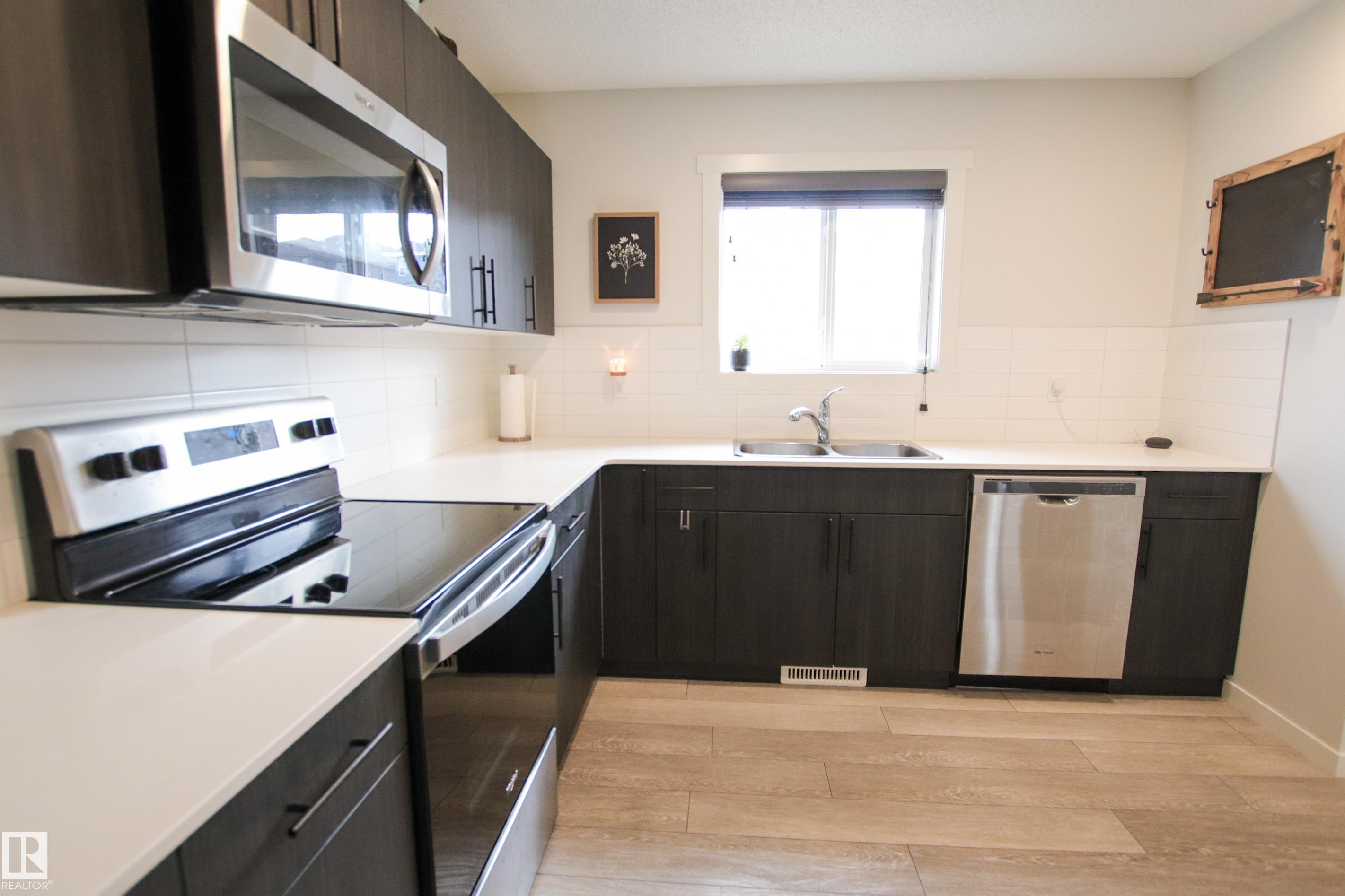 Photo 11 at 2509 14 Avenue NW, Laurel, Edmonton