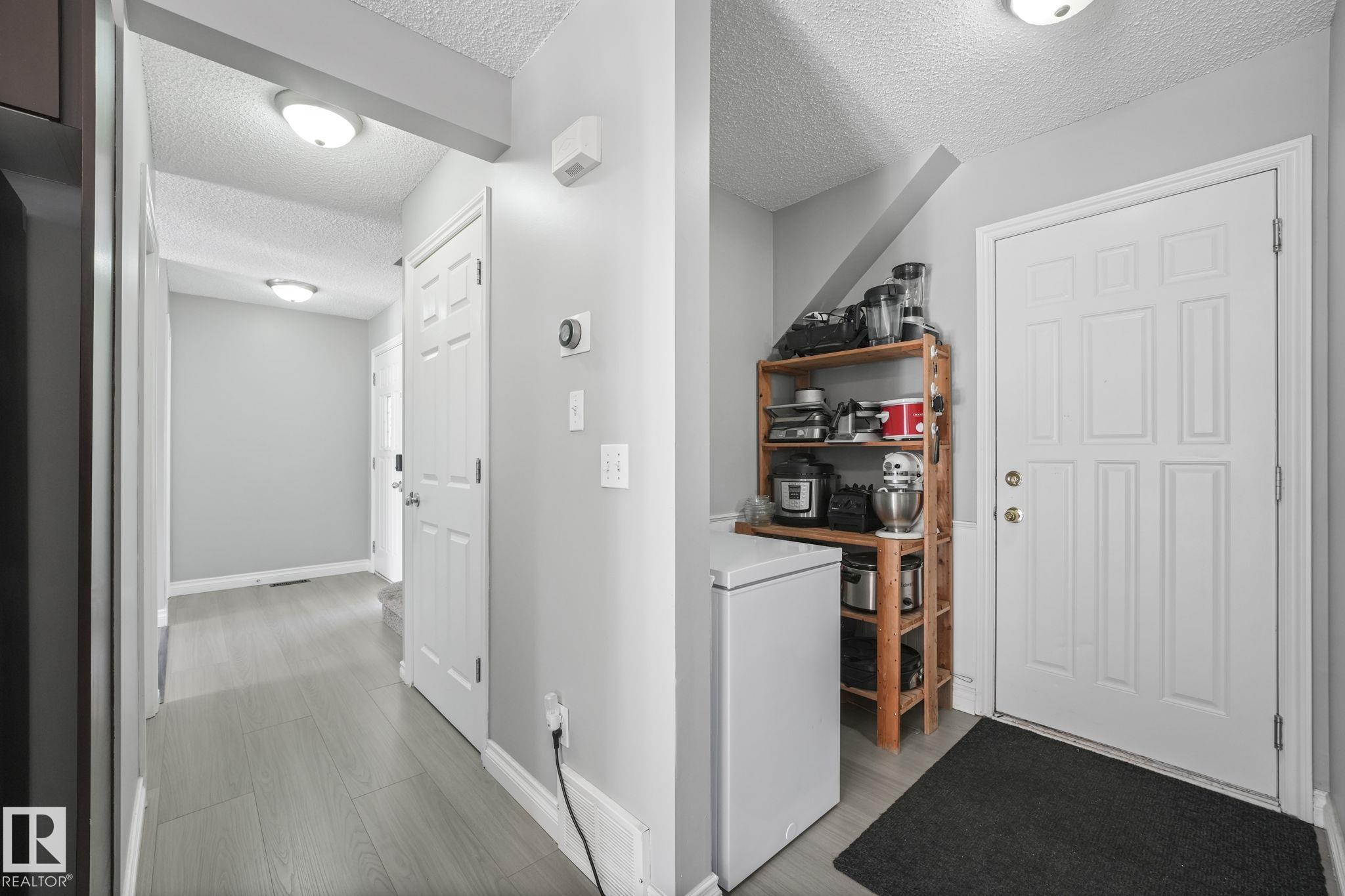 Photo 13 at 3504 21 Street NW, Wild Rose, Edmonton