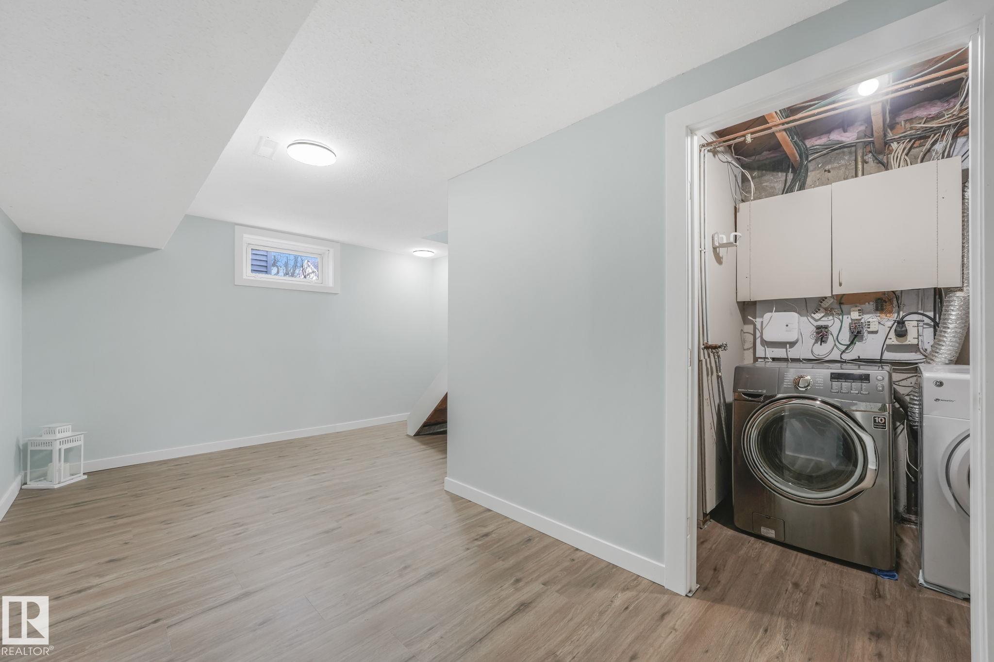 Photo 27 at 15704 91 Avenue NW, Meadowlark Park, Edmonton