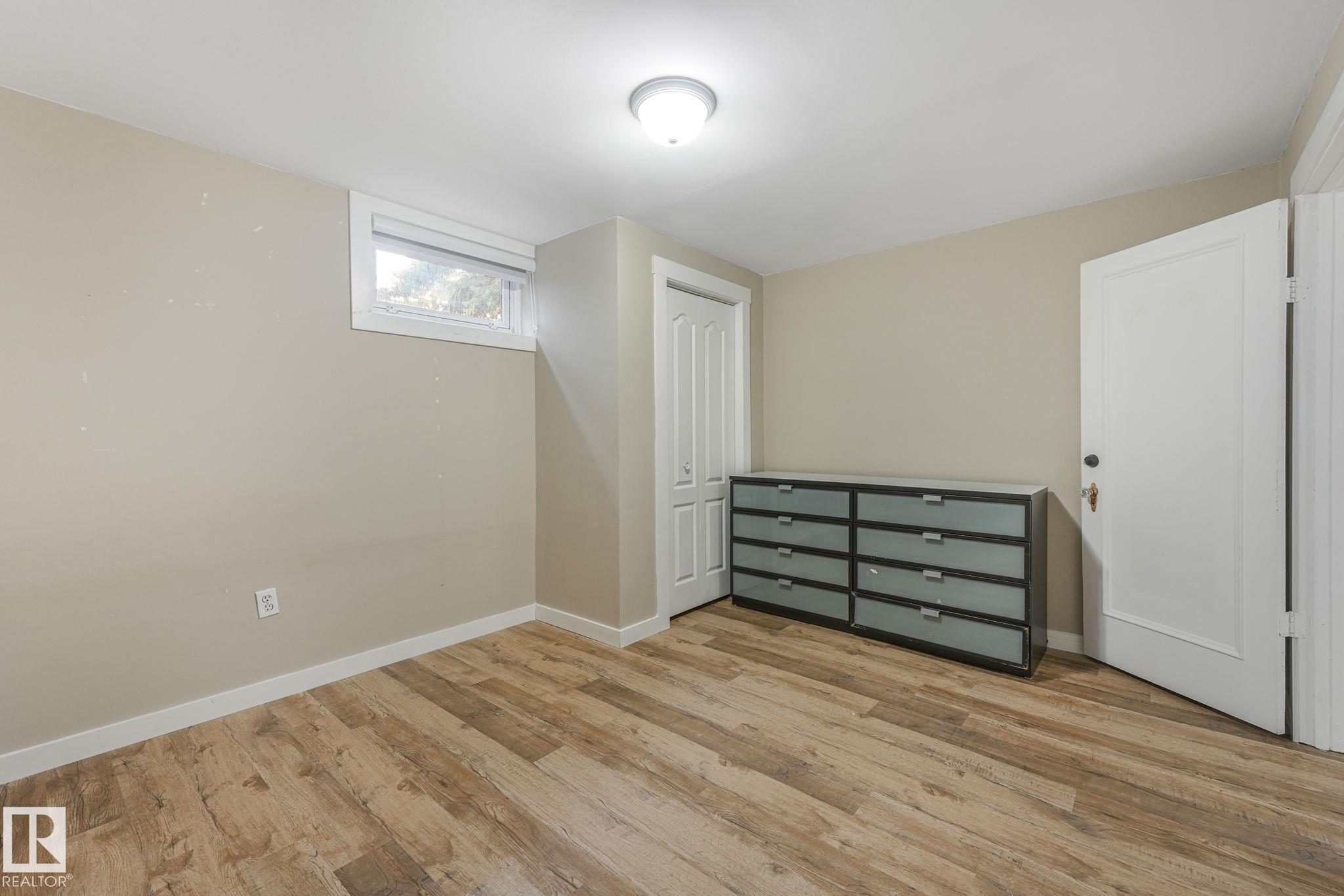 Photo 43 at 15704 91 Avenue NW, Meadowlark Park, Edmonton