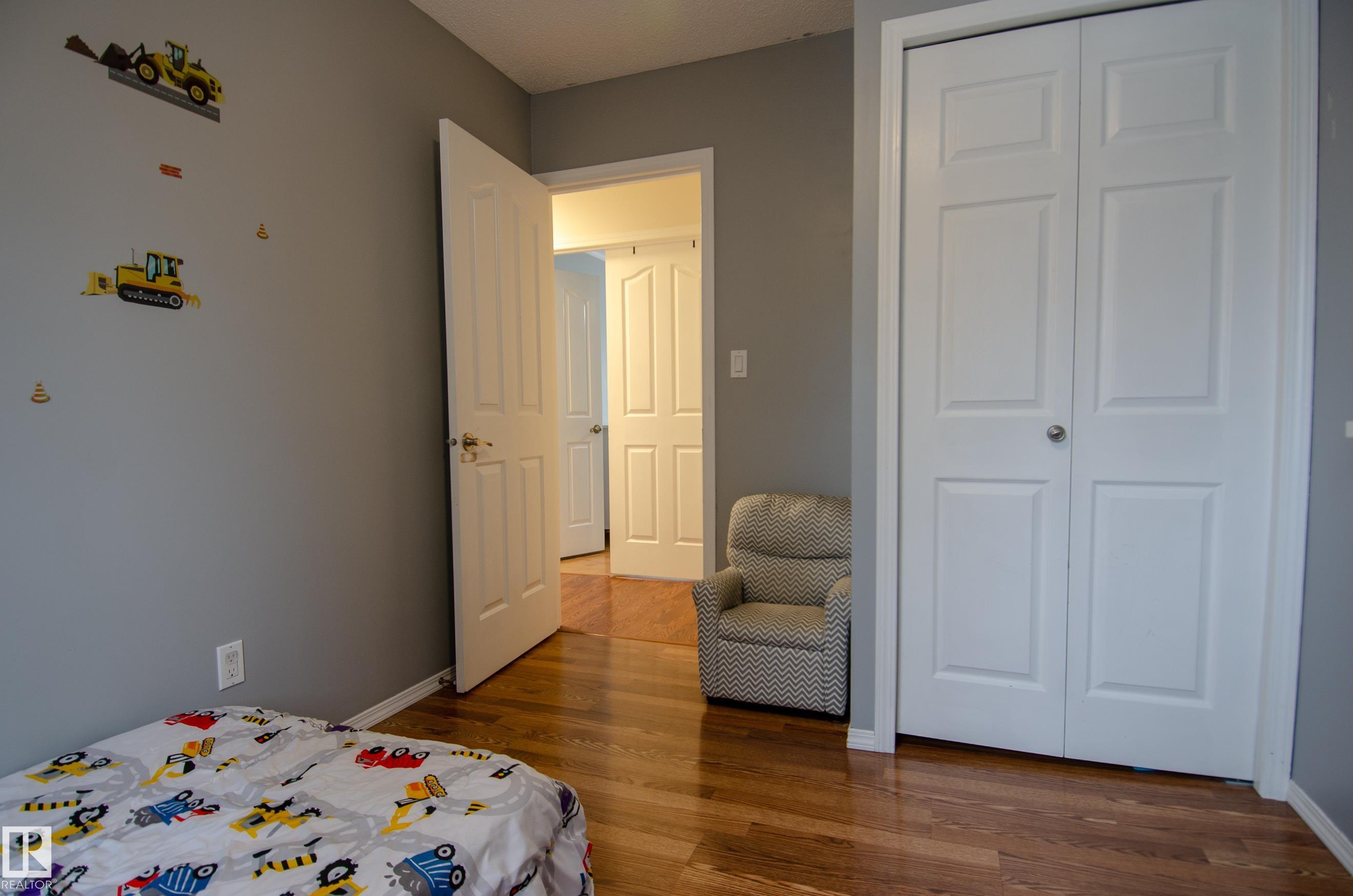 Photo 23 at 3516 13 Avenue NW, Crawford Plains, Edmonton