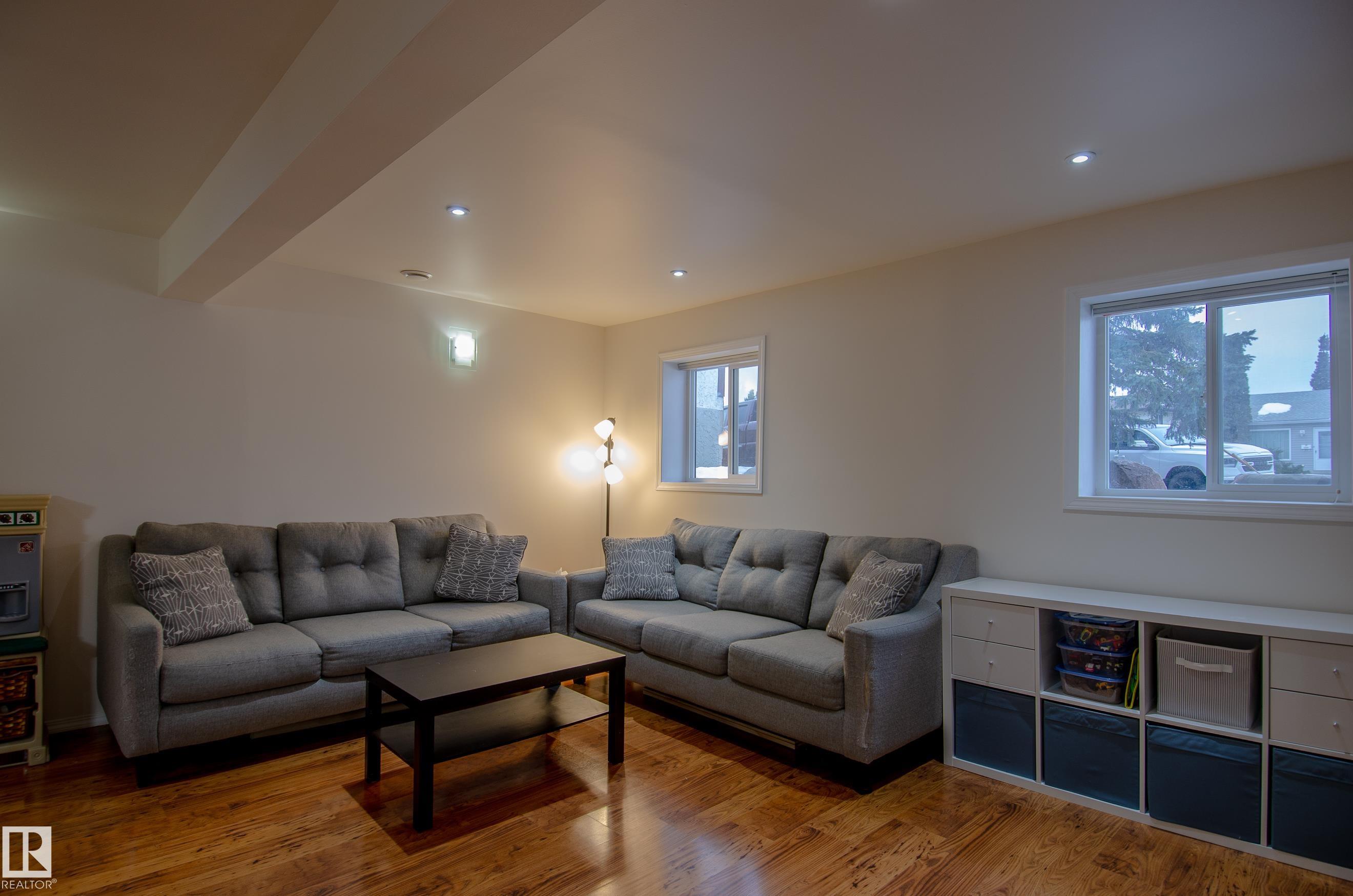 Photo 26 at 3516 13 Avenue NW, Crawford Plains, Edmonton