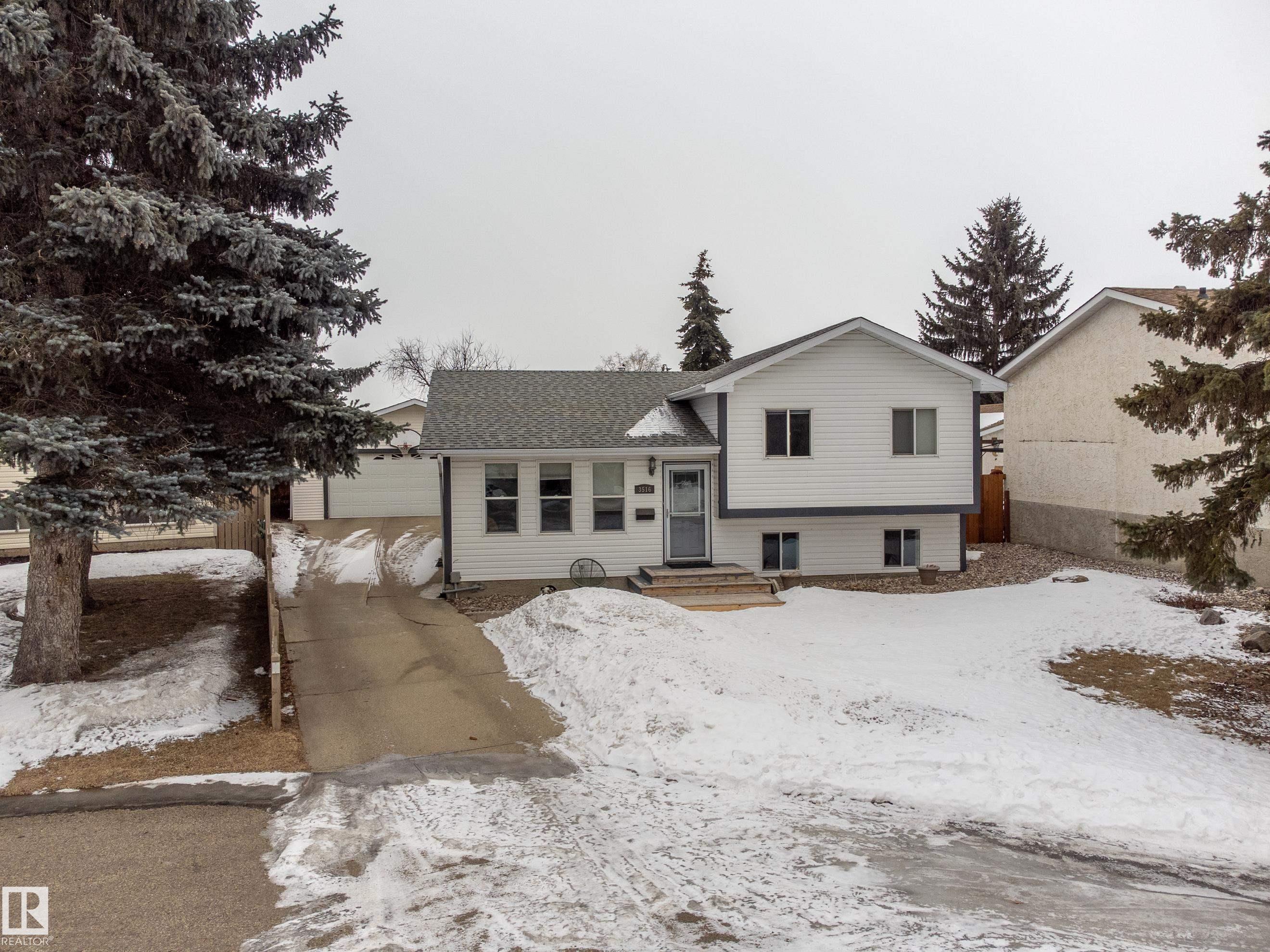 Photo 49 at 3516 13 Avenue NW, Crawford Plains, Edmonton