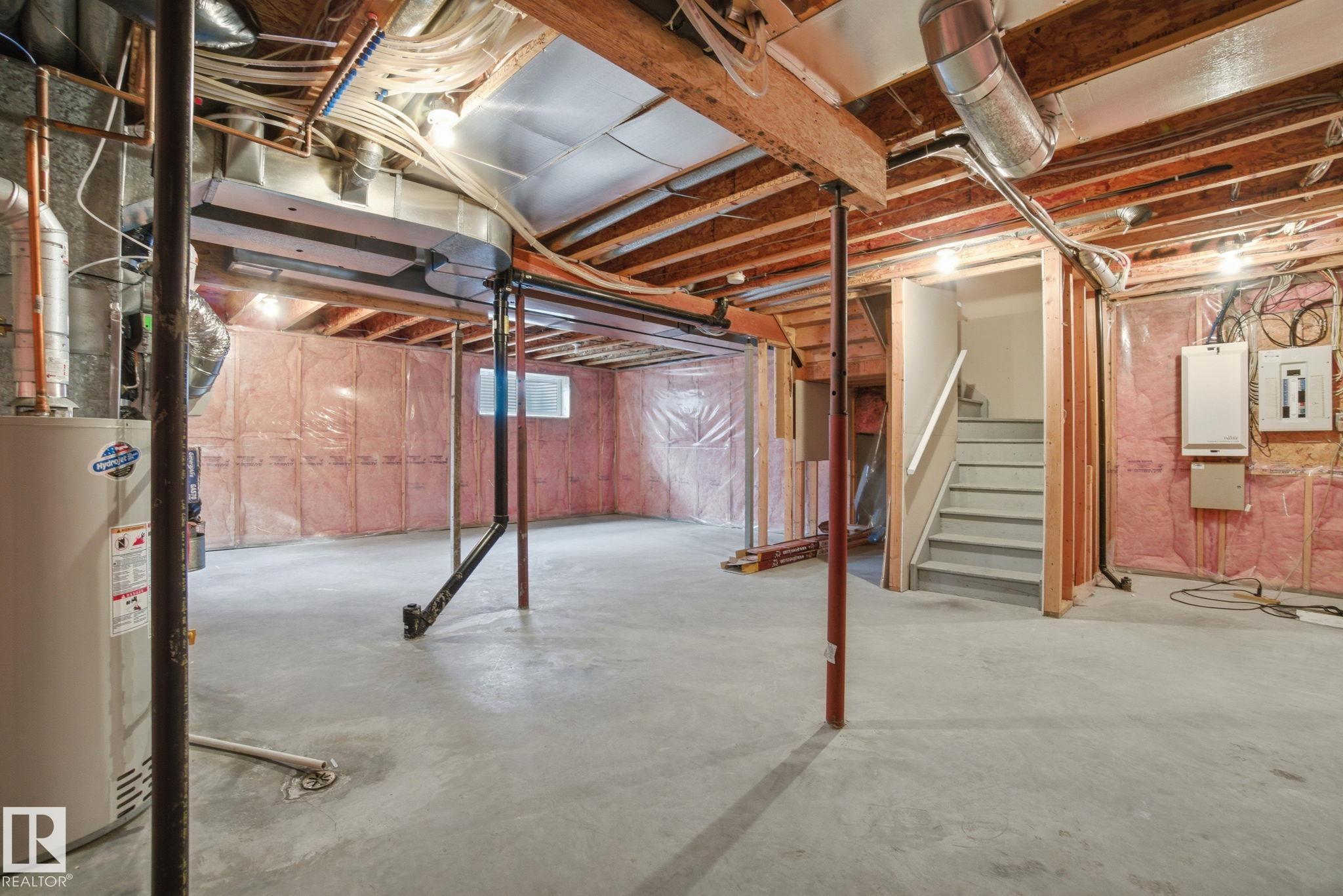 Photo 37 at 21039 92 Avenue NW, Suder Greens, Edmonton