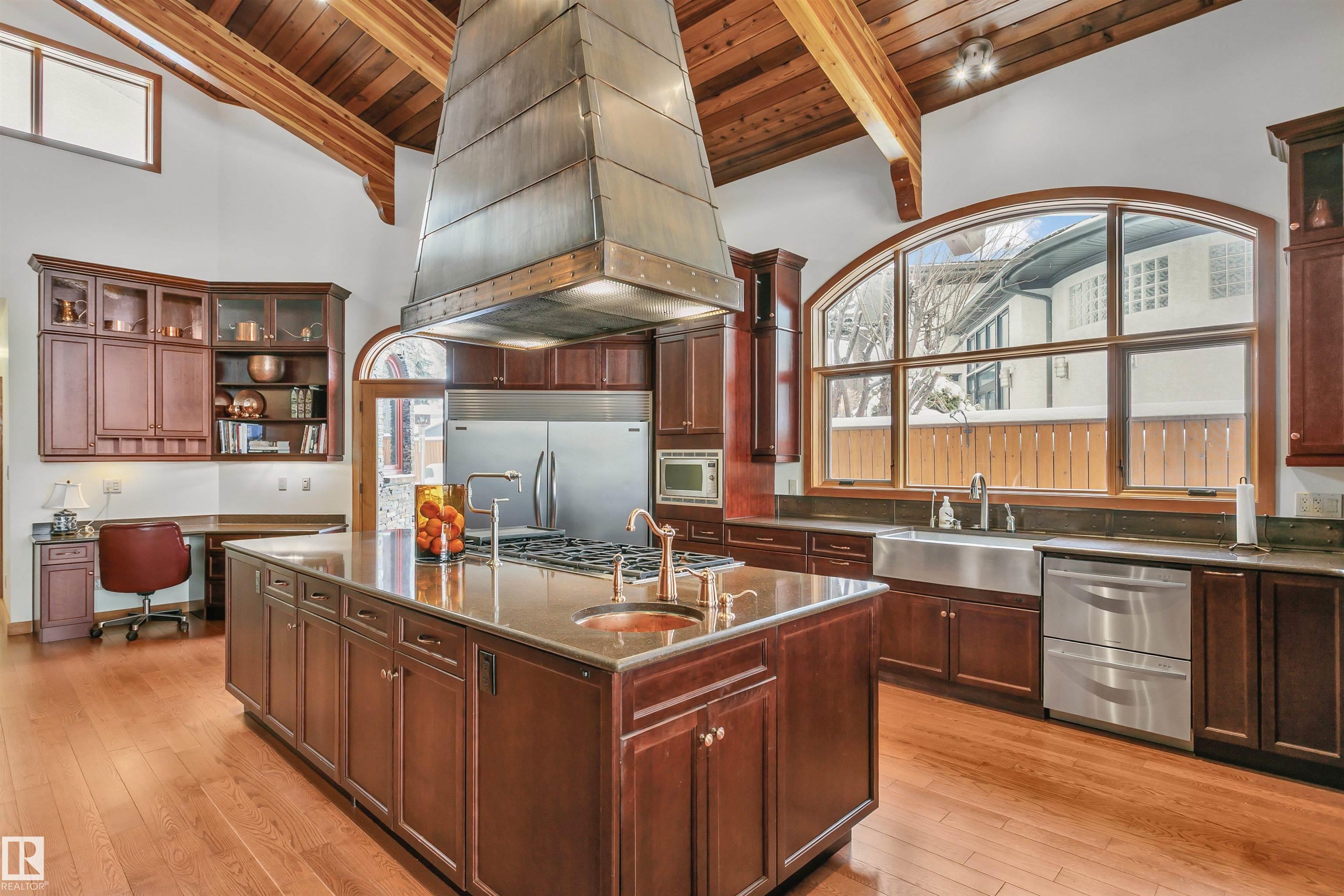 Photo 31 at 12 Wellington Crescent NW, Glenora, Edmonton