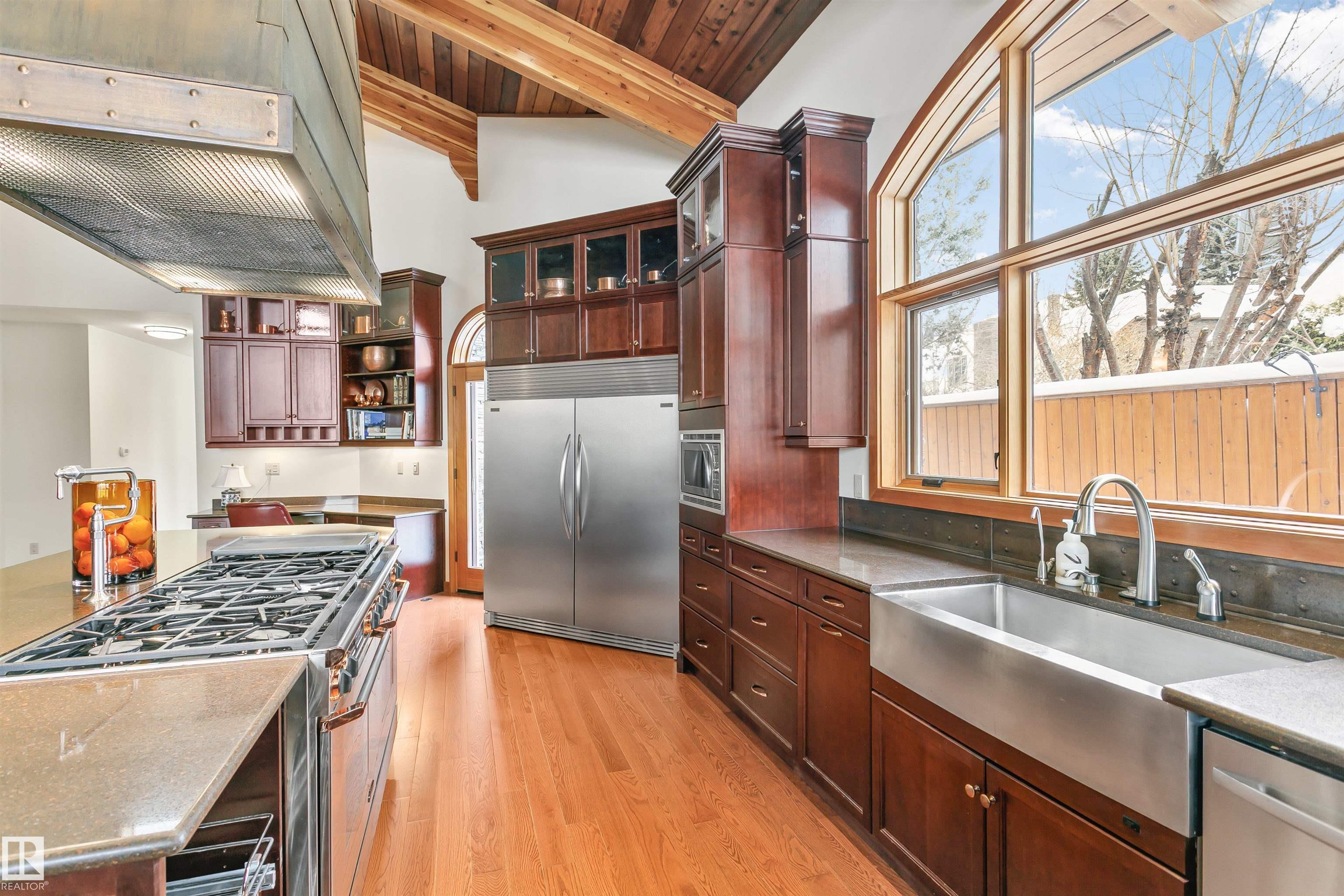 Photo 32 at 12 Wellington Crescent NW, Glenora, Edmonton