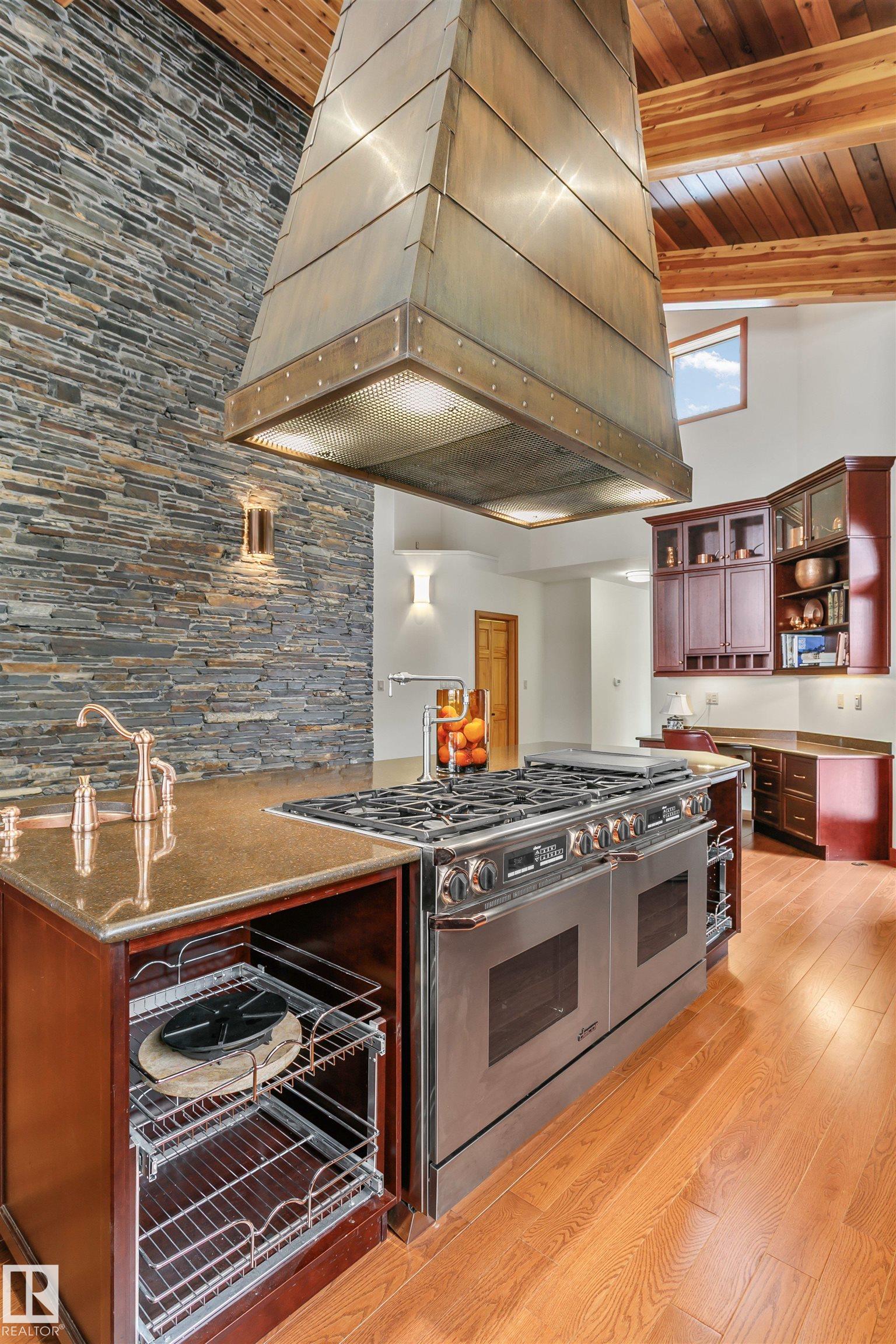 Photo 38 at 12 Wellington Crescent NW, Glenora, Edmonton