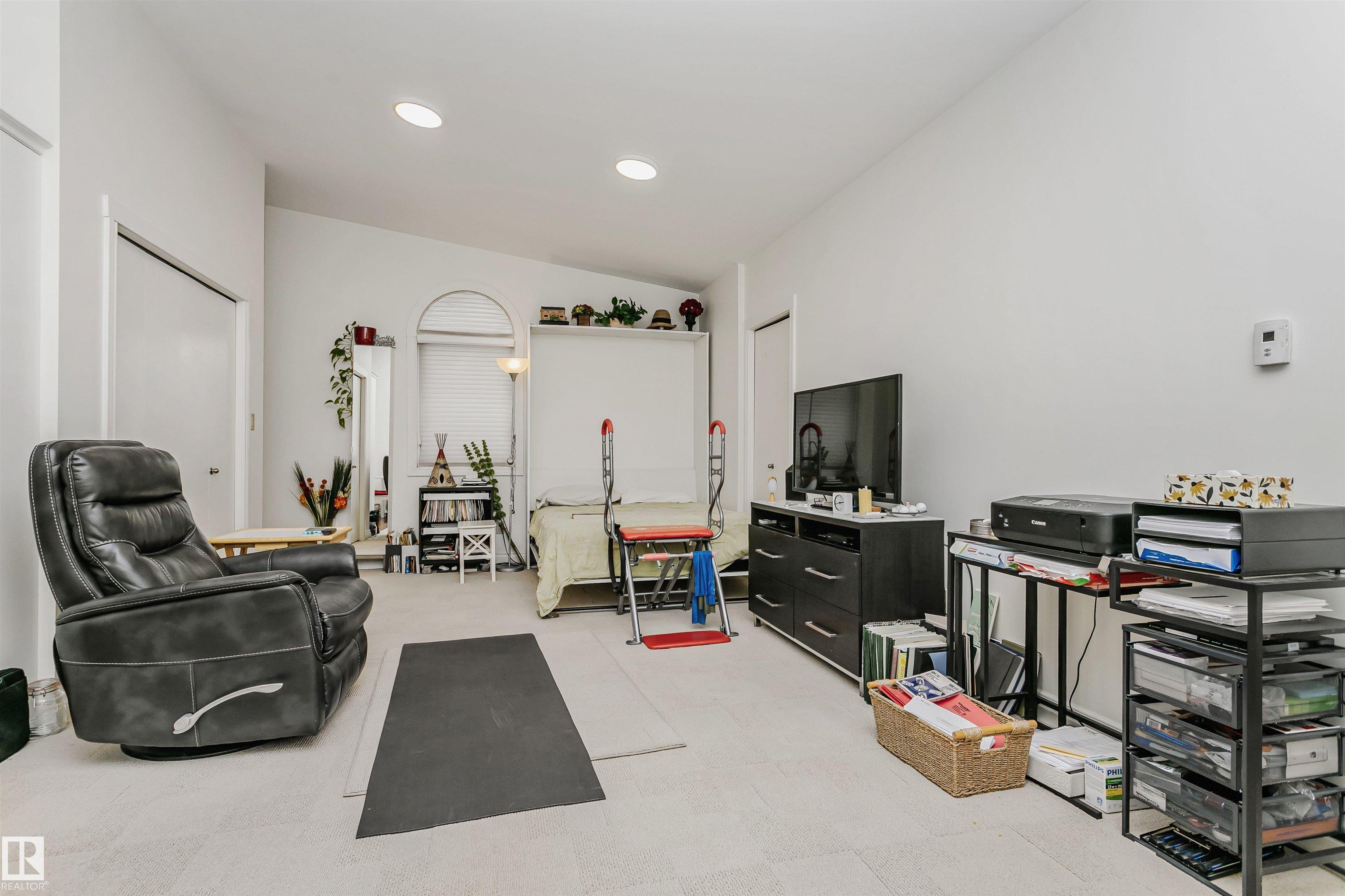 Photo 57 at 12 Wellington Crescent NW, Glenora, Edmonton