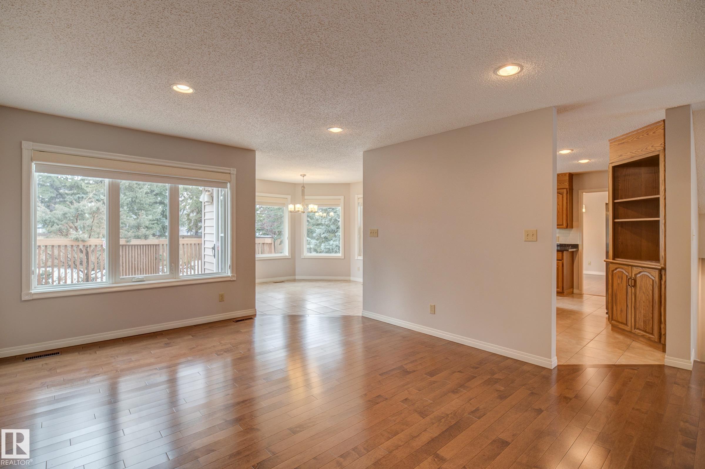 Photo 23 at 237 Bulyea Road NW, Bulyea Heights, Edmonton