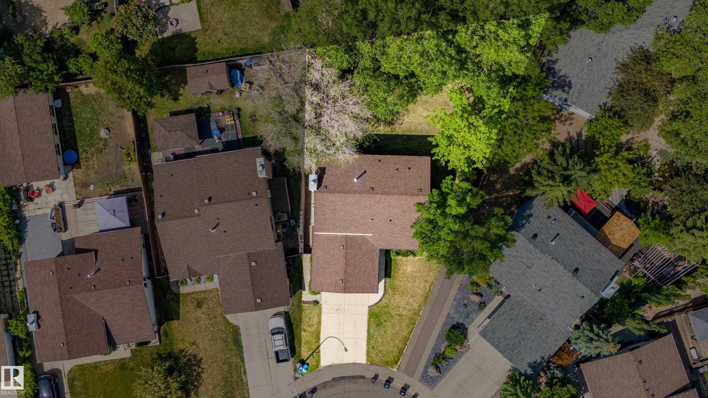 Photo 2 at 9928 181 Street NW, La Perle, Edmonton