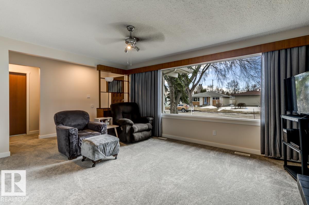 Photo 7 at 4248 114 Avenue NW, Beverly Heights, Edmonton