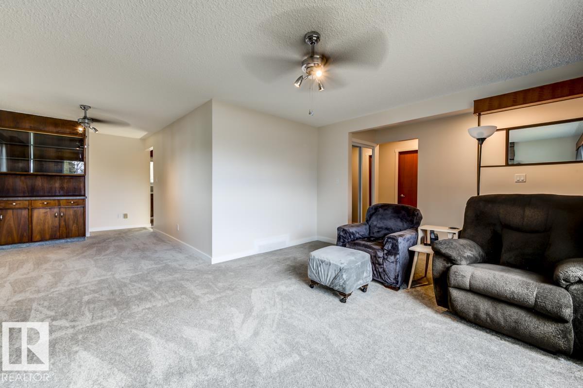 Photo 10 at 4248 114 Avenue NW, Beverly Heights, Edmonton