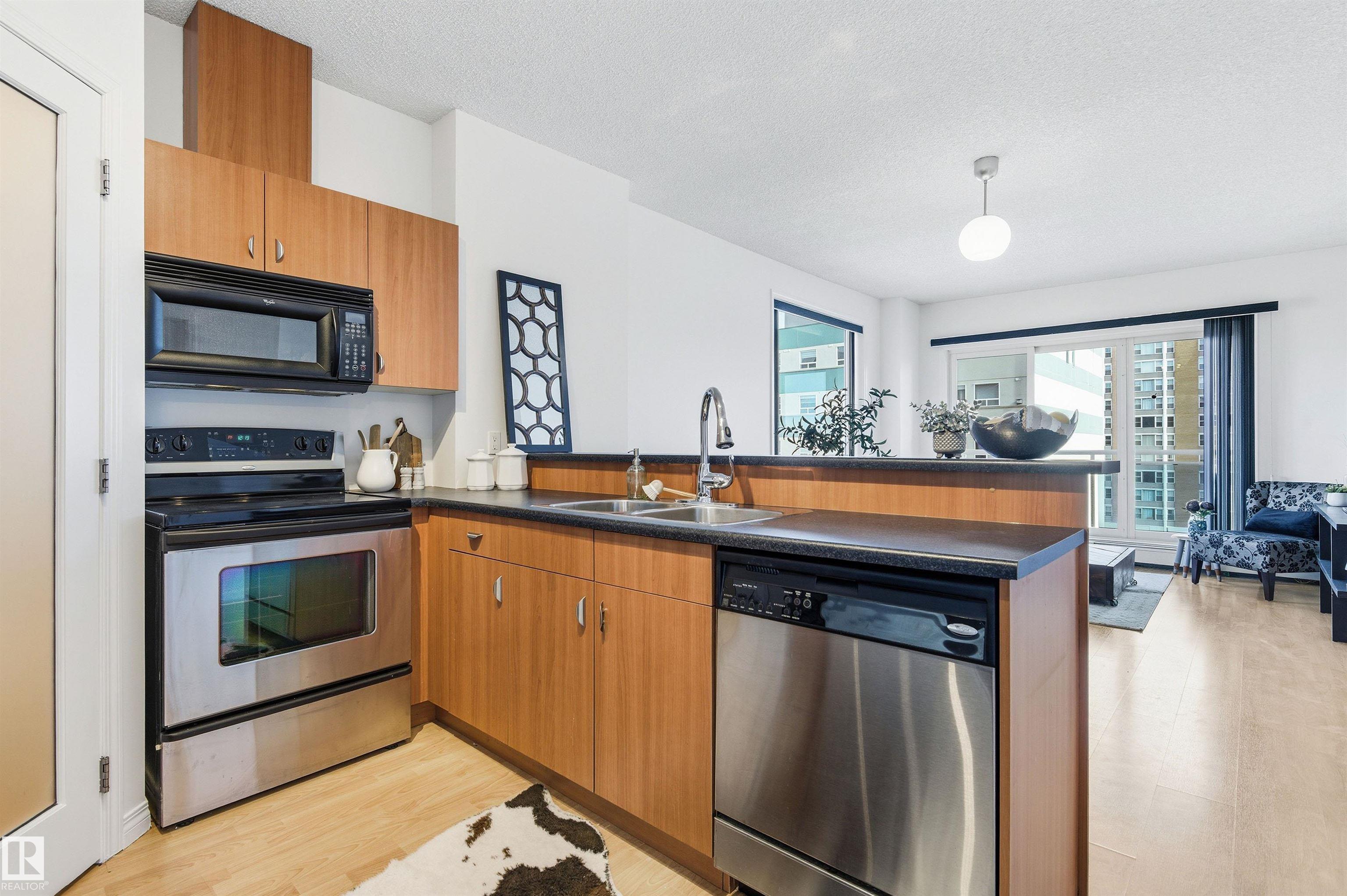 Photo 19 at 601 - 10504 99 Avenue NW, Downtown, Edmonton