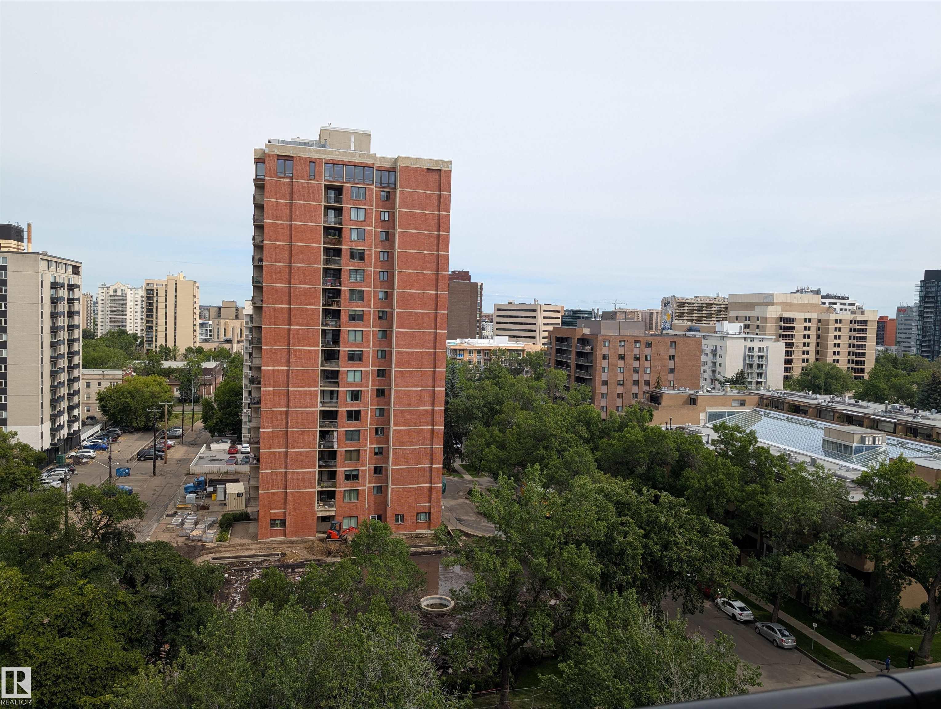 Photo 10 at 1007 - 11307 99 Avenue NW, Wîhkwêntôwin, Edmonton