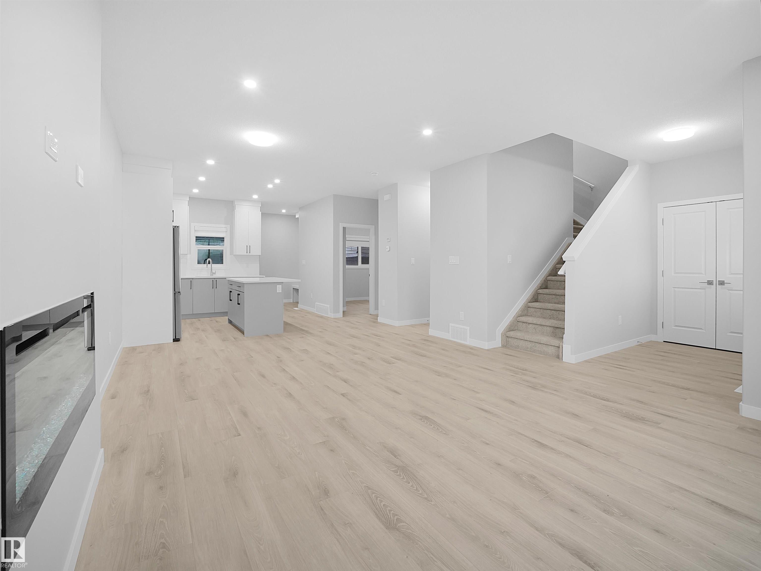 Photo 6 at 3272 Dallas Schmidt Drive NW, Griesbach, Edmonton