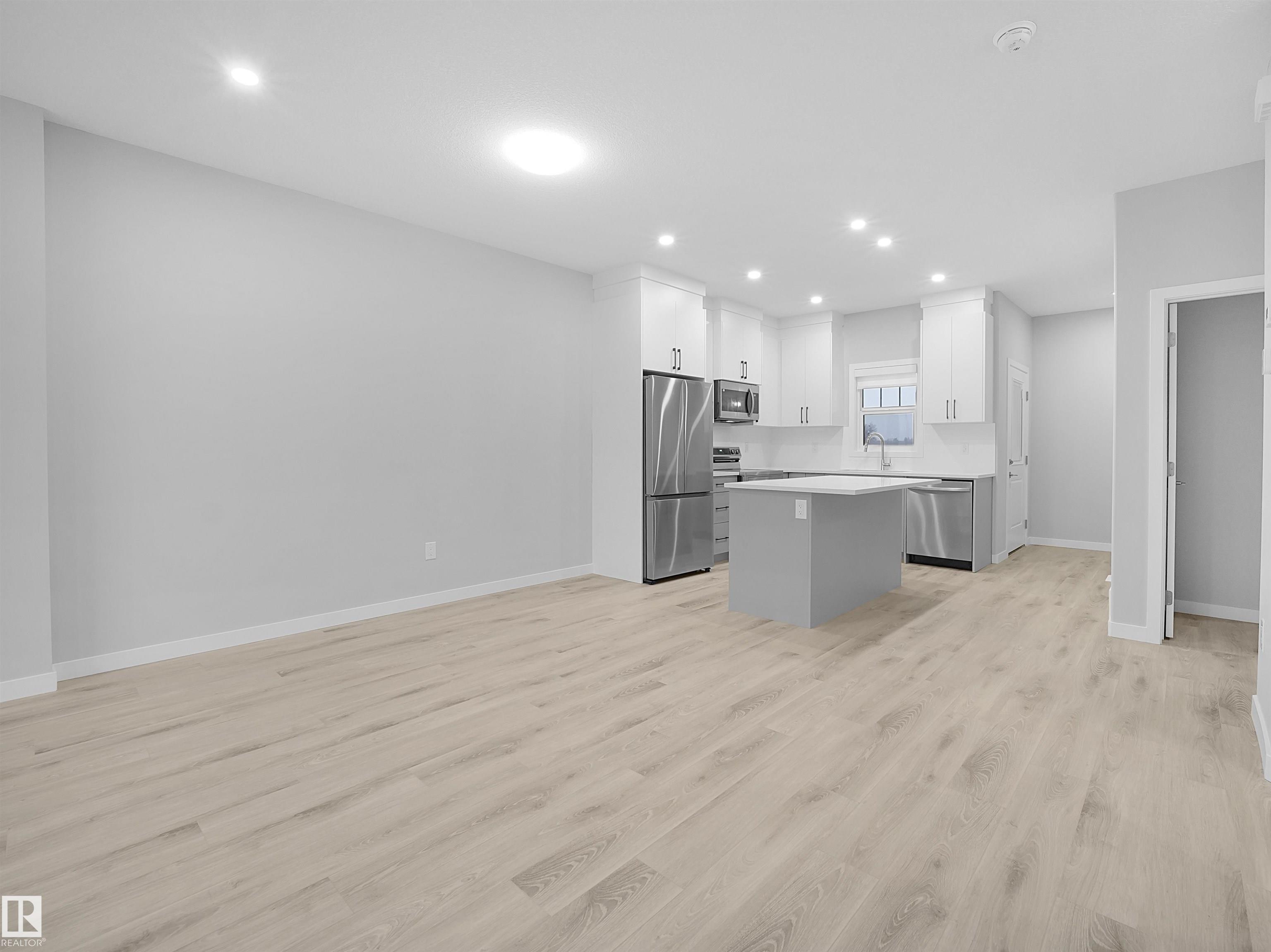 Photo 7 at 3272 Dallas Schmidt Drive NW, Griesbach, Edmonton