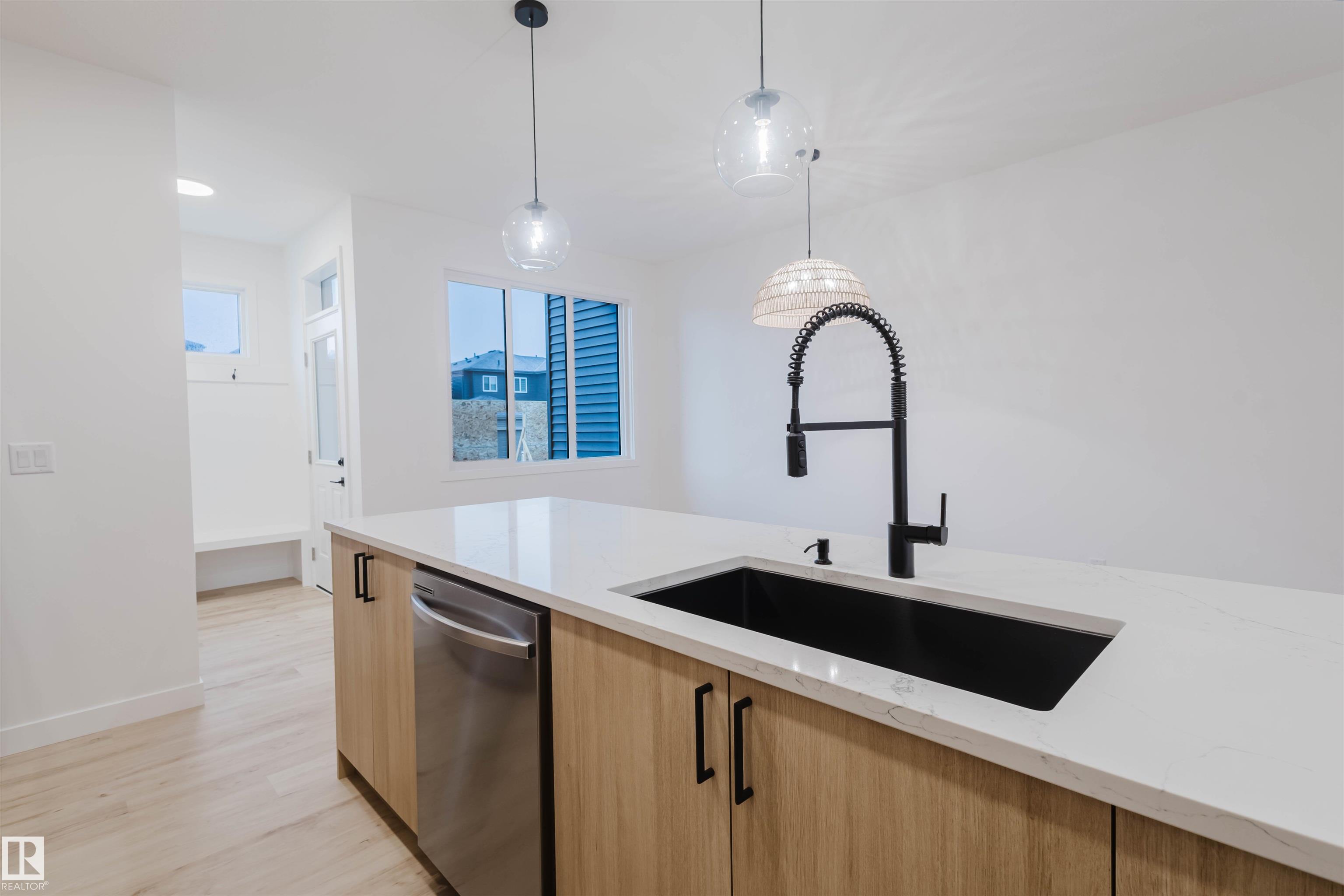 Photo 18 at 2108 Crossbill Lane NW, Kinglet Gardens, Edmonton