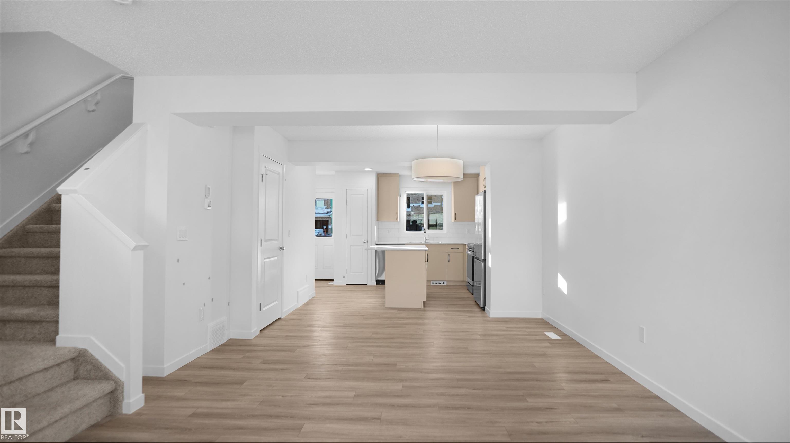 Photo 4 at 86 - 3705 141 Street SW, Desrochers Area, Edmonton