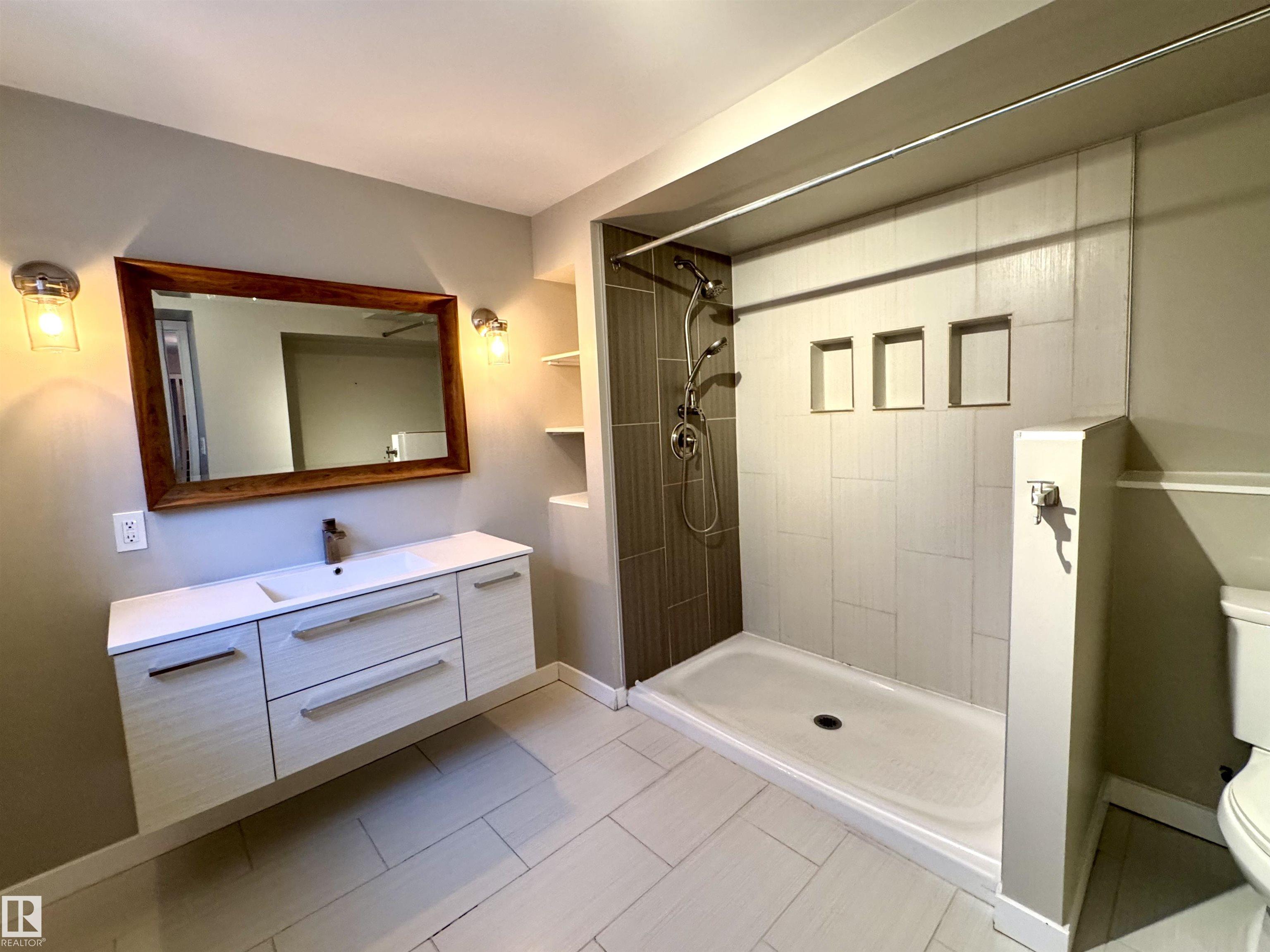 Photo 26 at 10944 71 Avenue NW, Parkallen, Edmonton