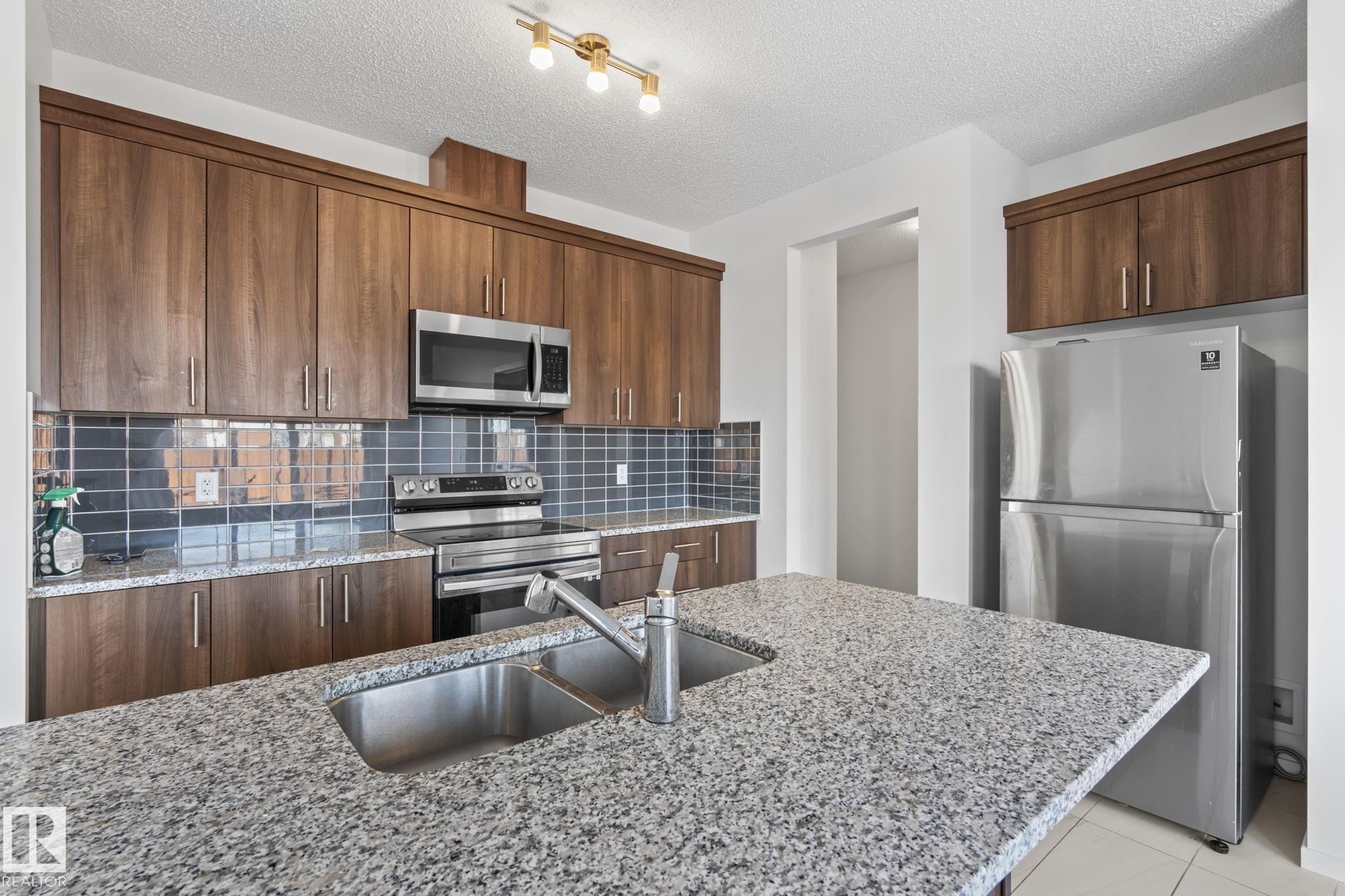 Photo 6 at 20612 22 Avenue NW, Stillwater, Edmonton