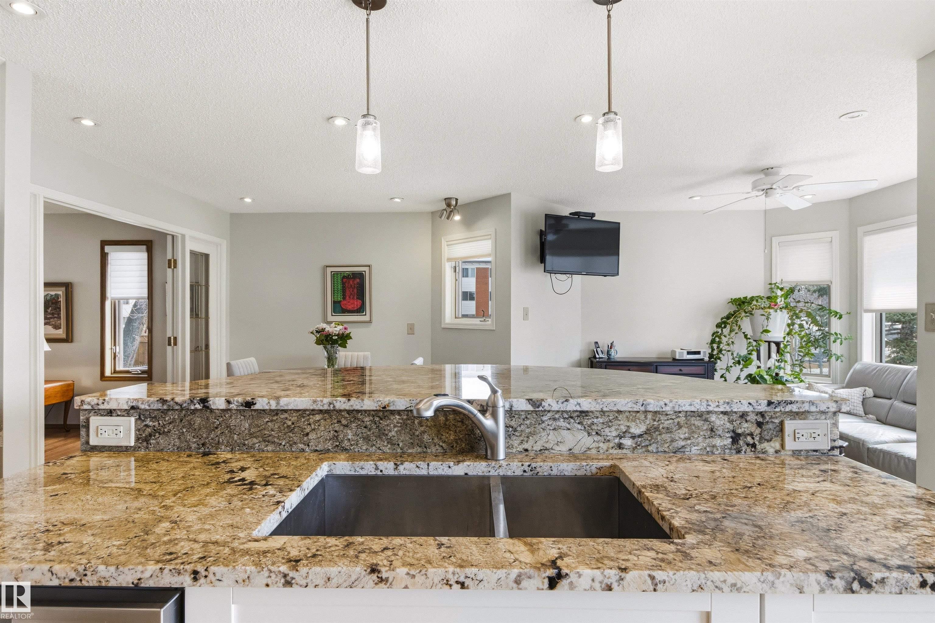 Photo 19 at 108 Ironwood Place NW, Westbrook Estate, Edmonton