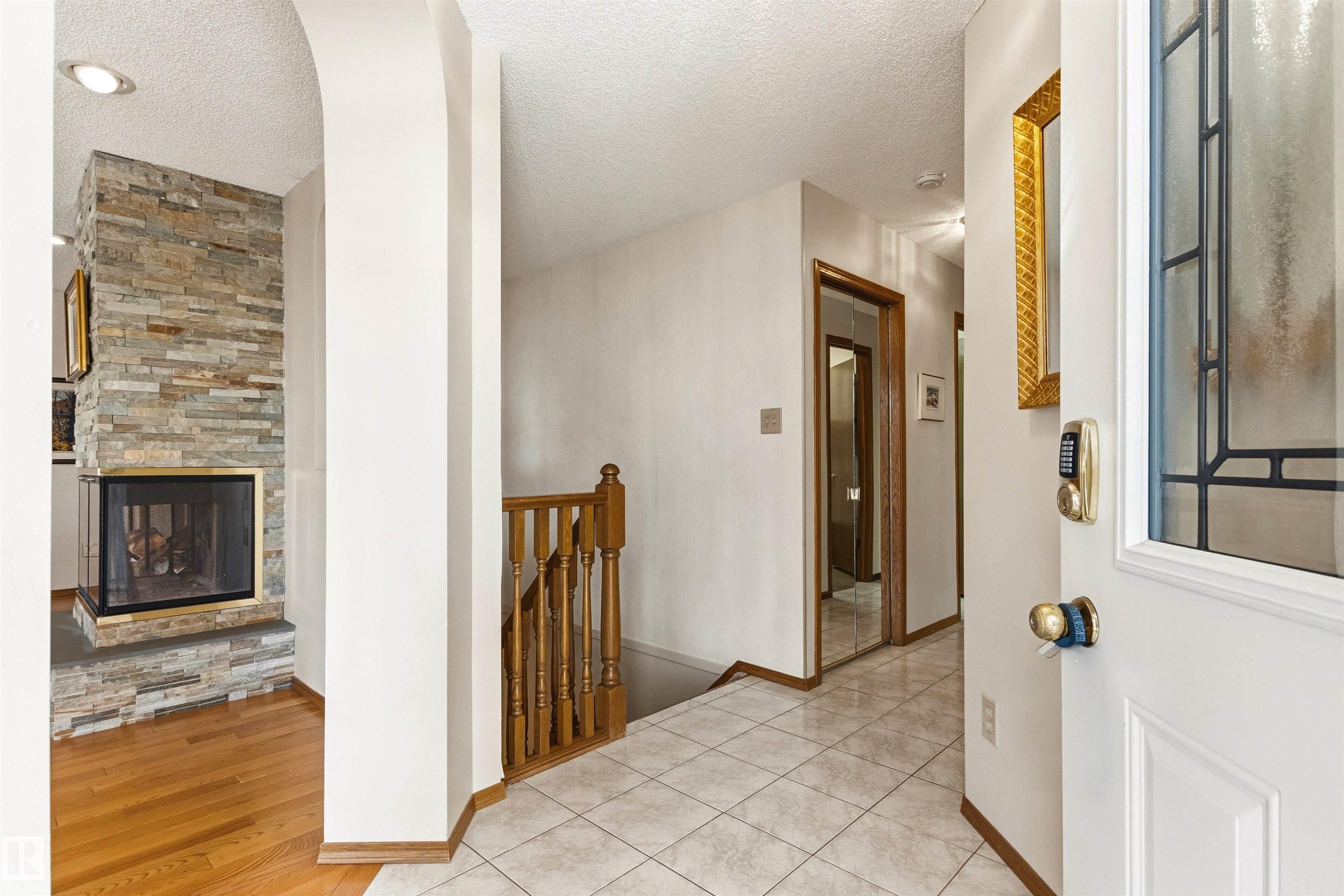 Photo 4 at 108 Ironwood Place NW, Westbrook Estate, Edmonton