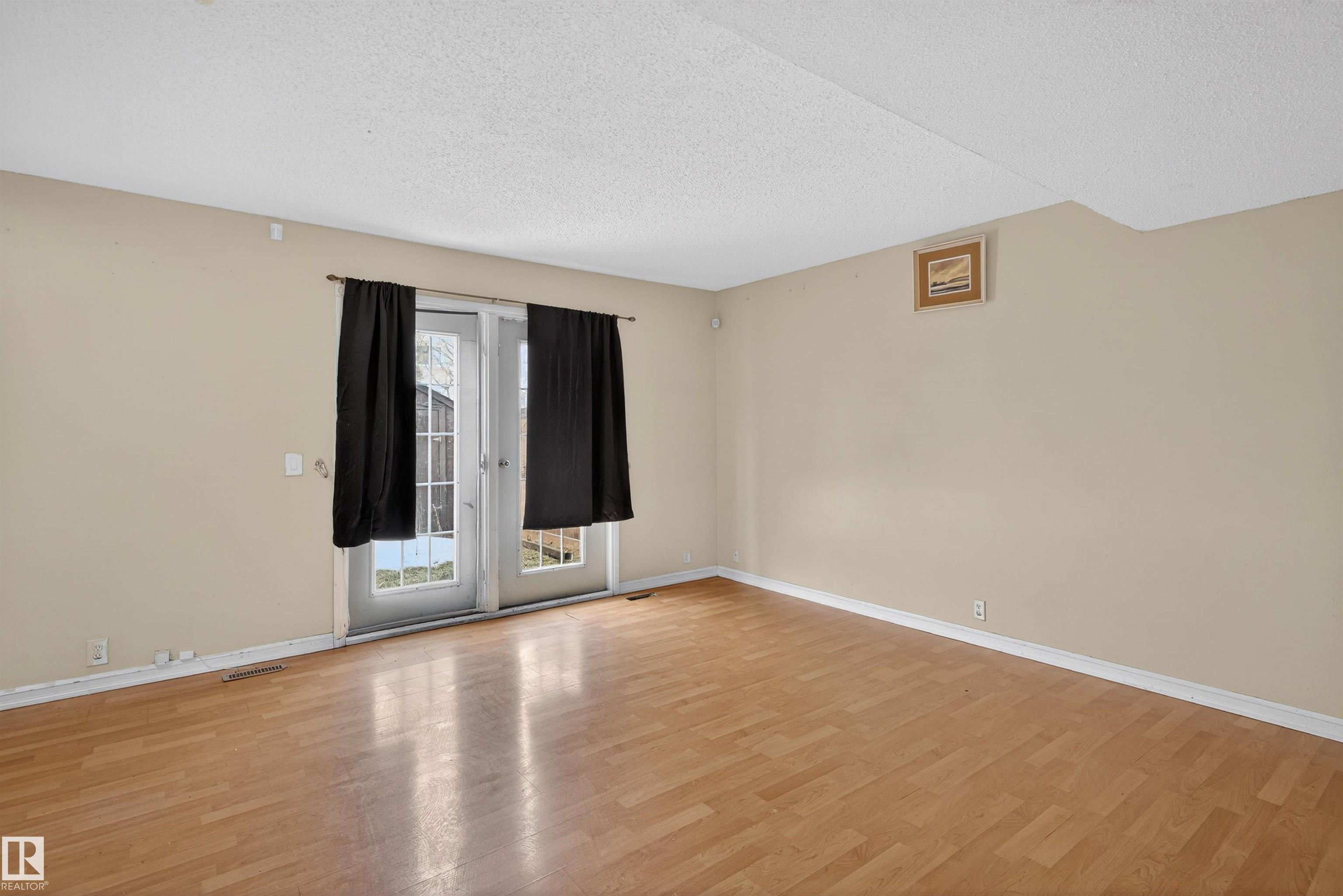 Photo 8 at 3301 139 Avenue NW, Hairsine, Edmonton