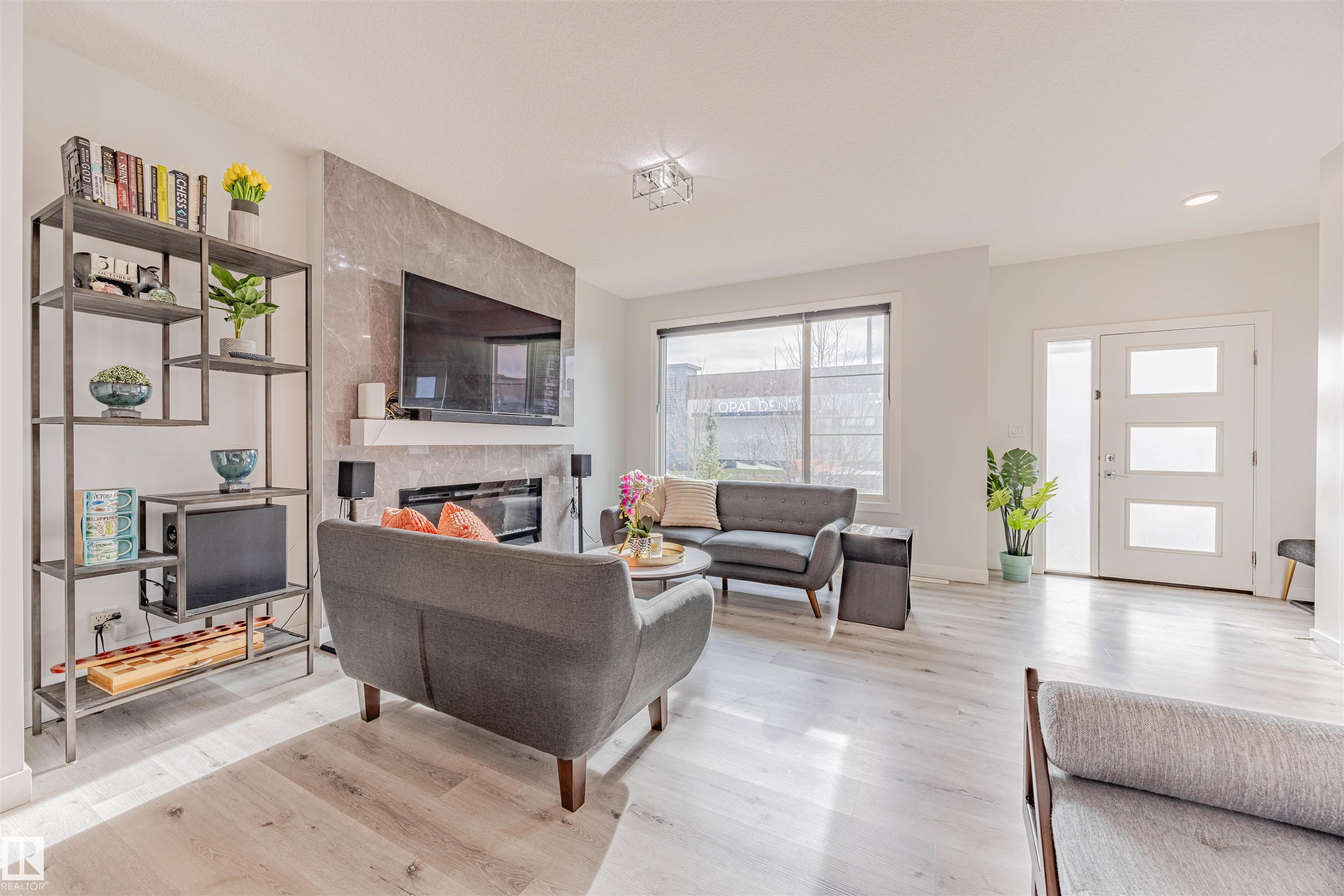 8086 Kiriak Link SW, Keswick, Edmonton 2