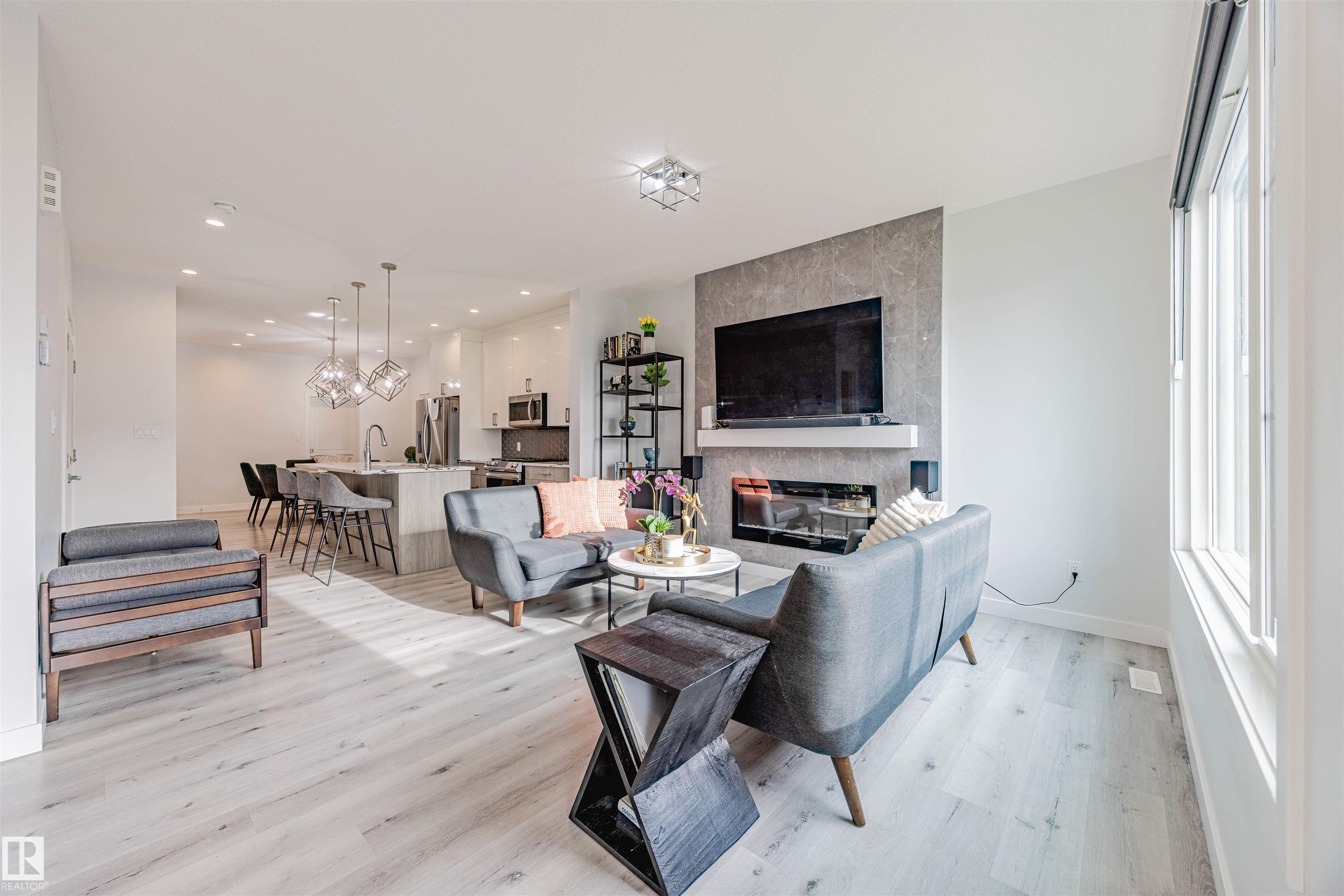 Photo 3 at 8086 Kiriak Link SW, Keswick, Edmonton